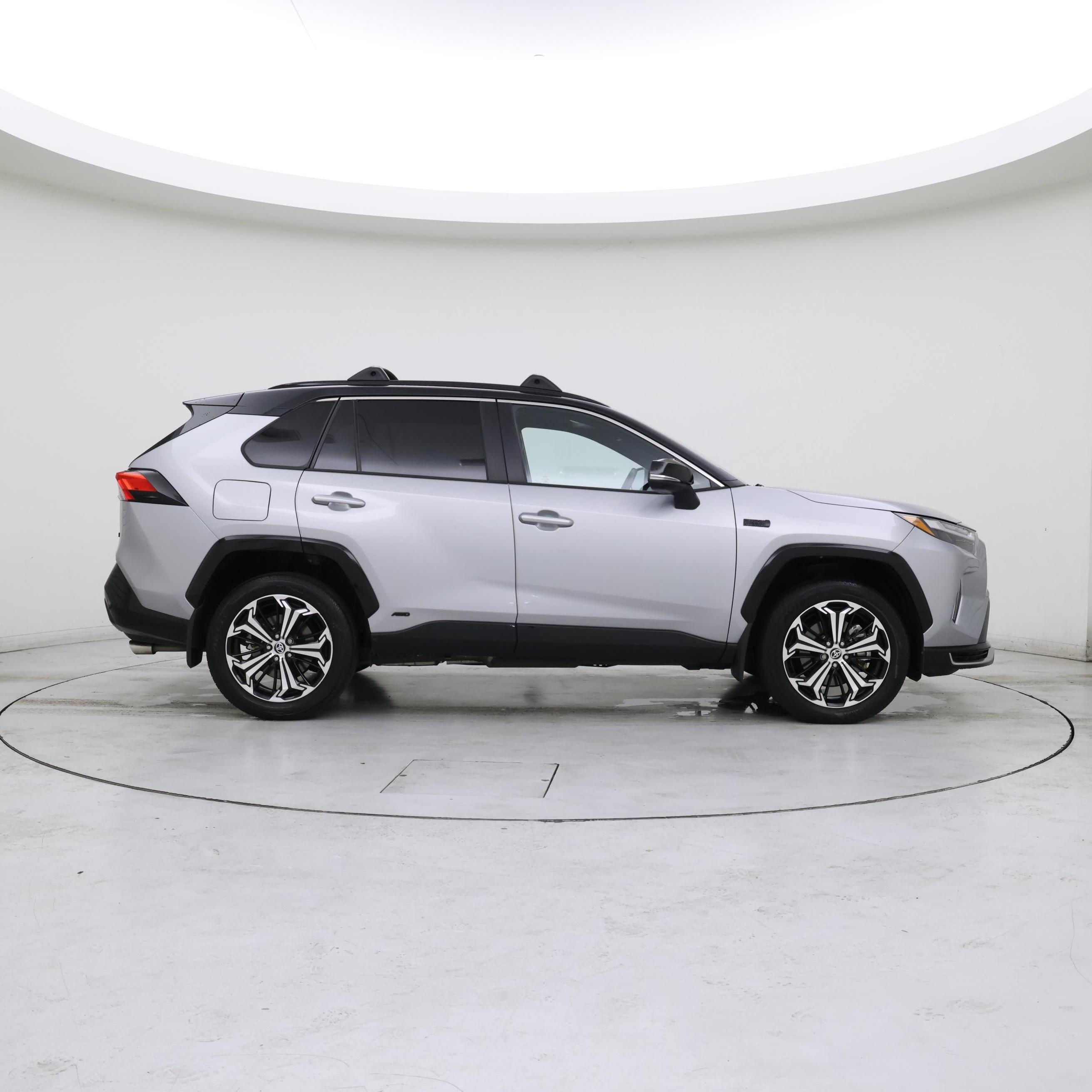 Thumbnail: 2022 Toyota RAV4 - 7