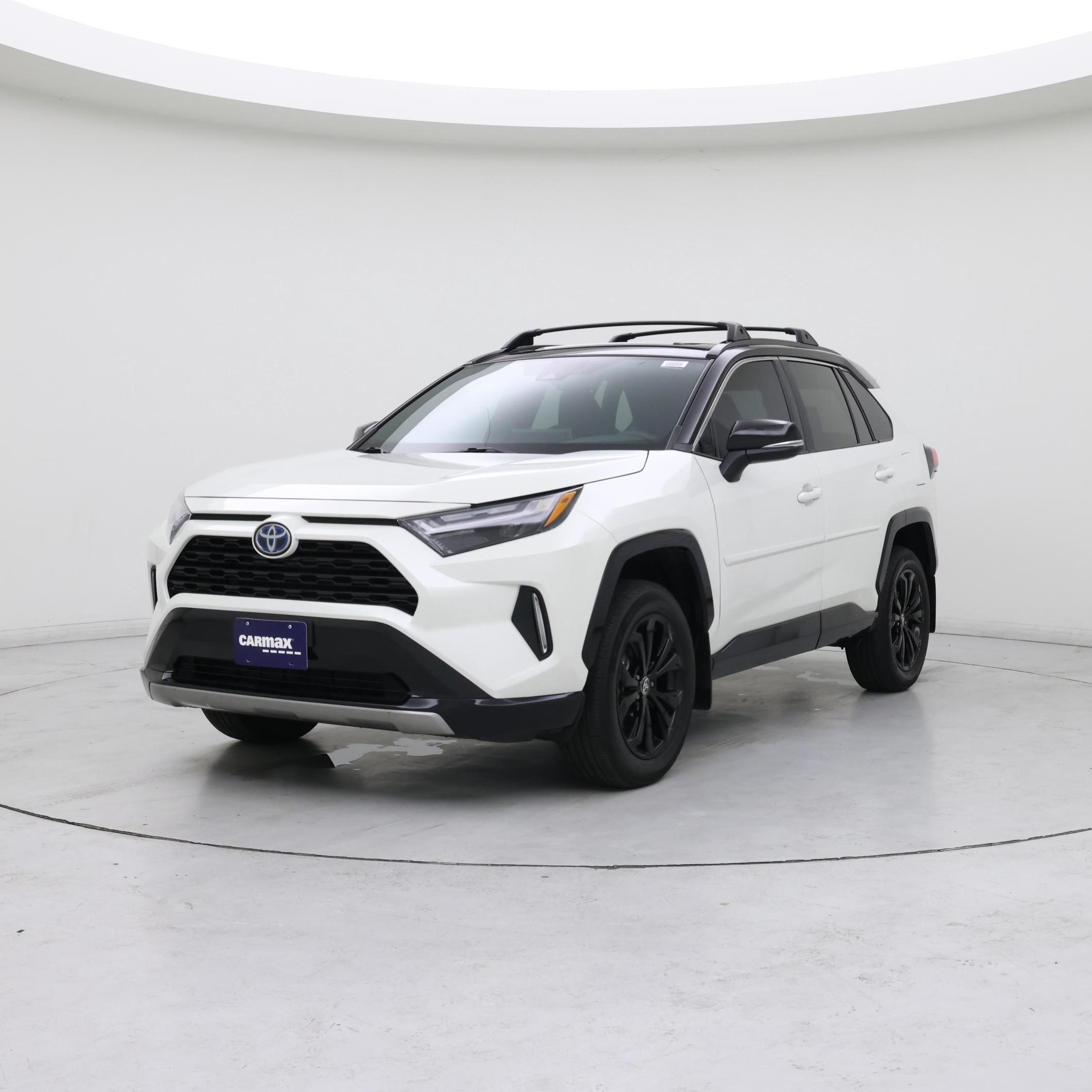 Thumbnail: 2022 Toyota RAV4 - 4