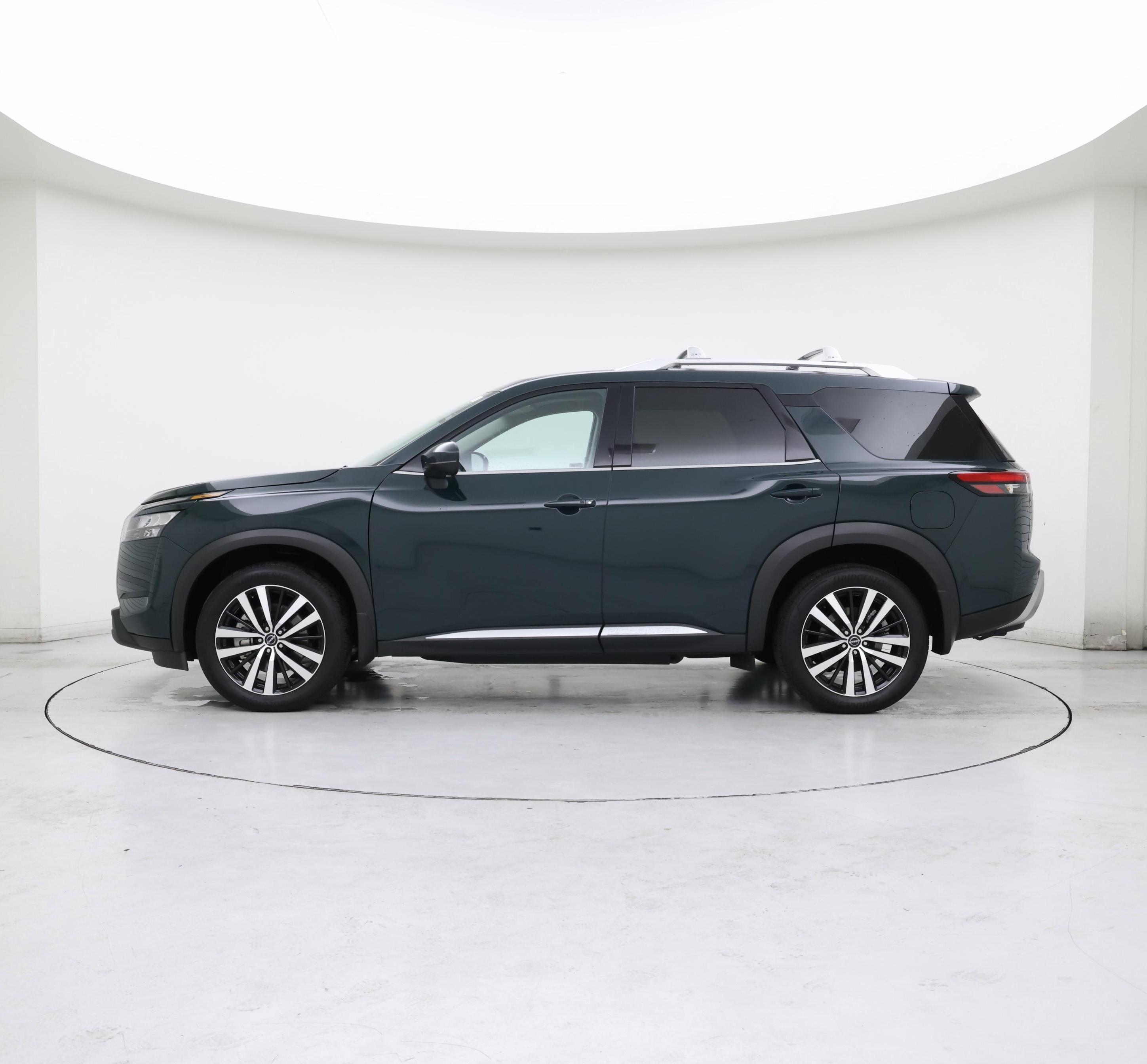 Thumbnail: 2025 Nissan Pathfinder - 3