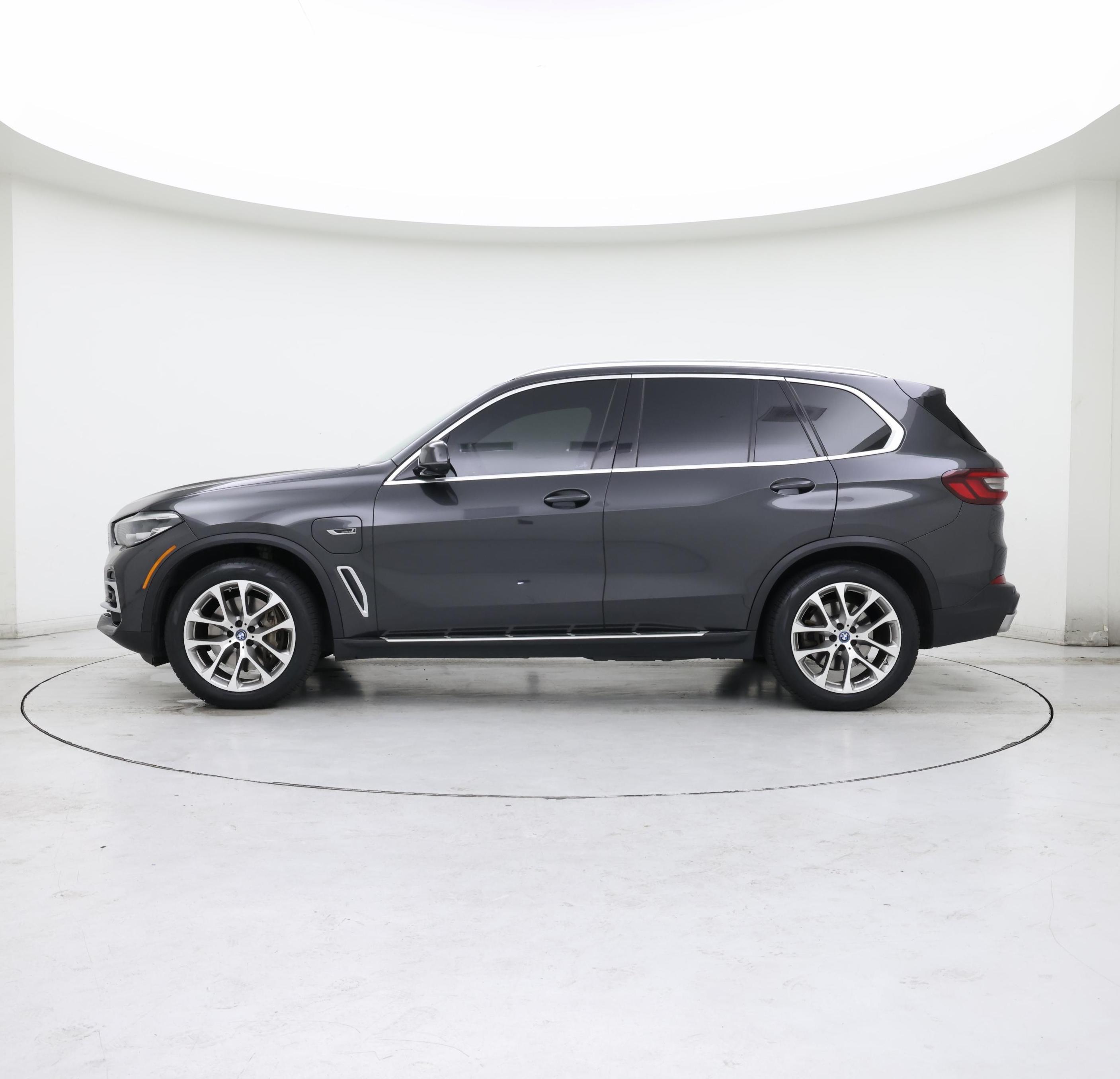 Thumbnail: 2023 BMW X5 - 3