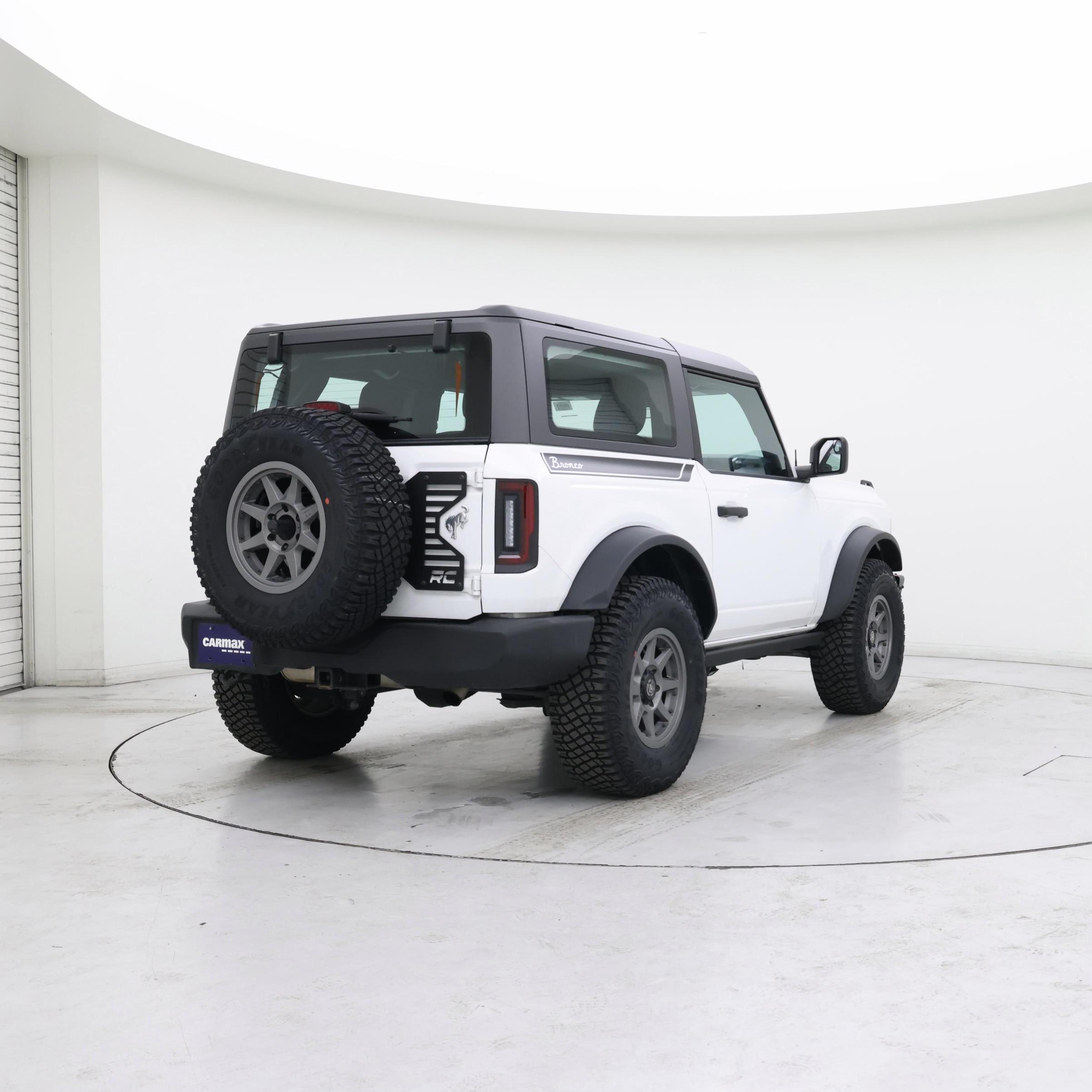 Thumbnail: 2021 Ford Bronco - 8