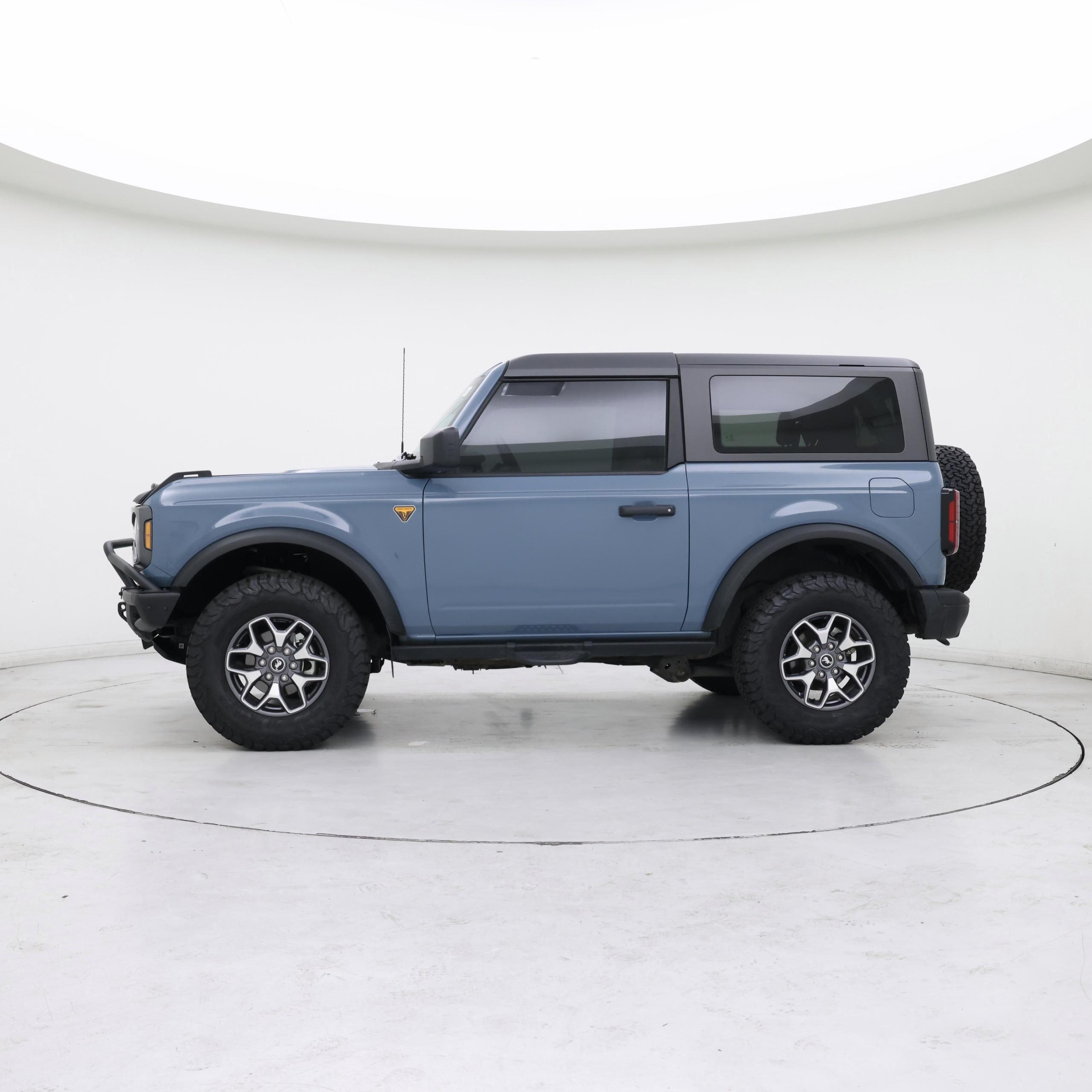 Thumbnail: 2023 Ford Bronco - 3