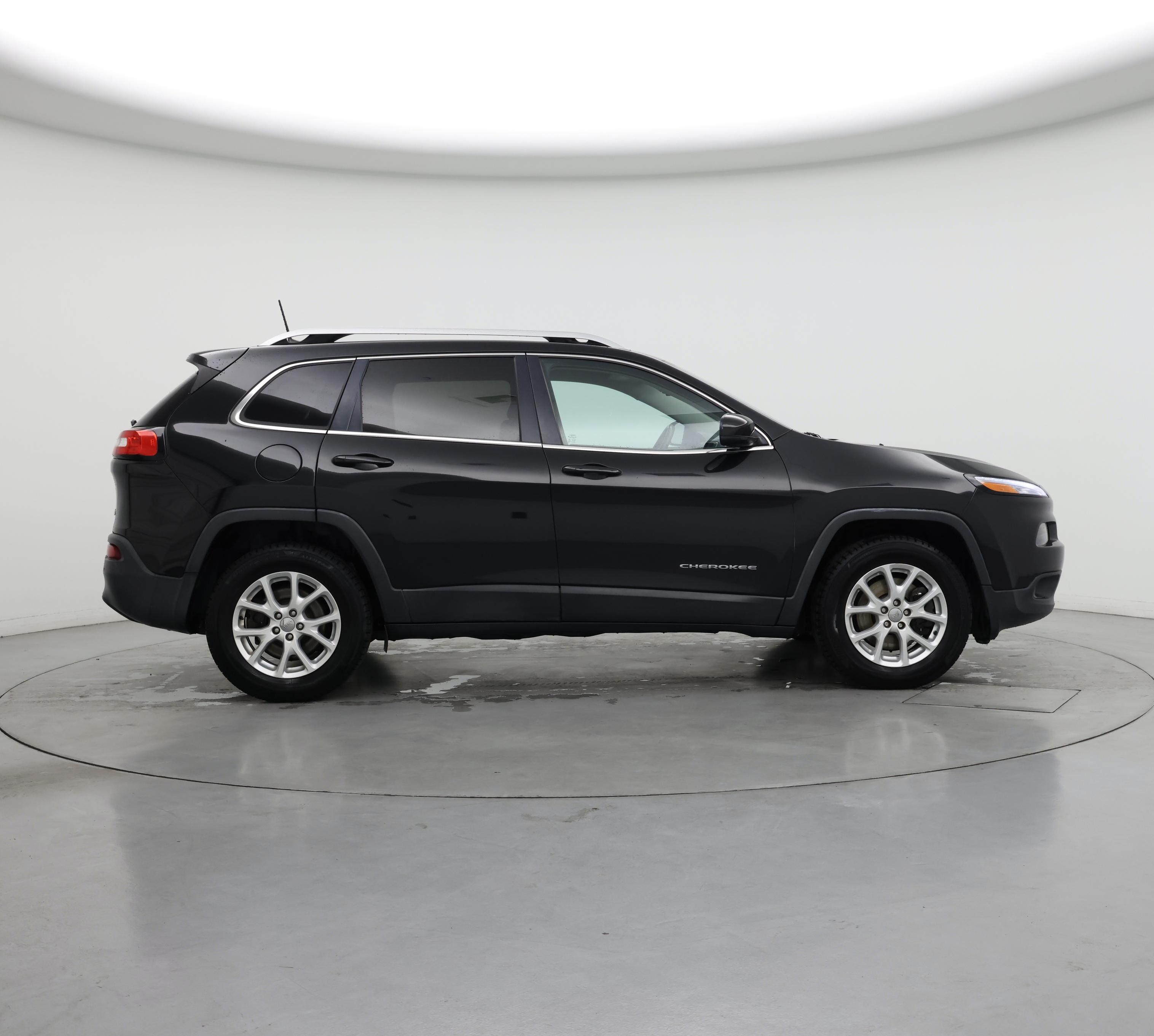 Thumbnail: 2016 Jeep Cherokee - 7