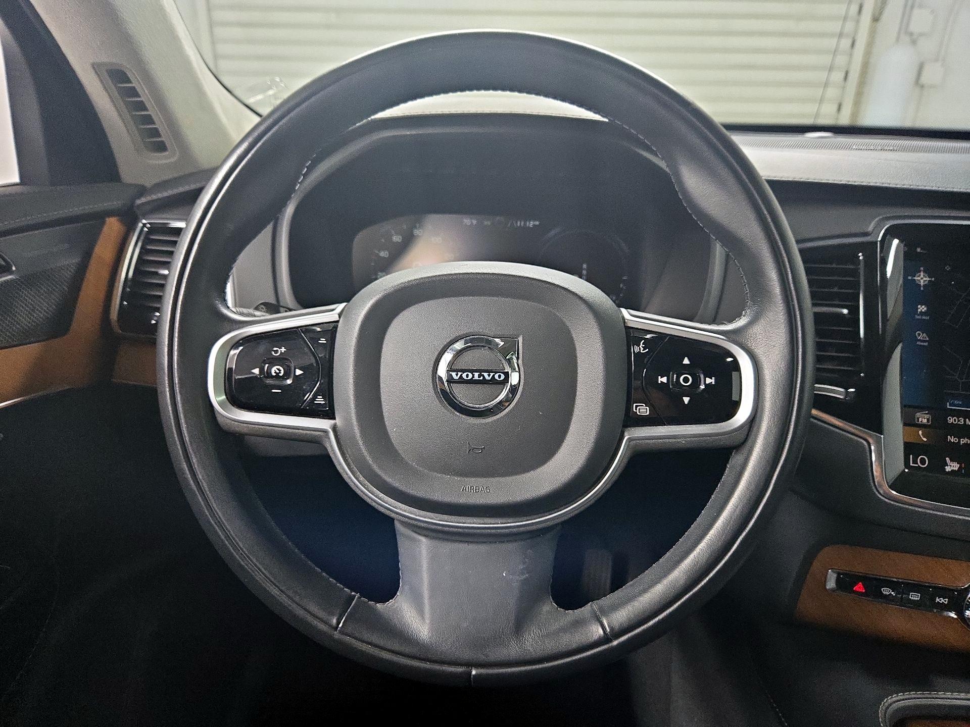 Thumbnail: 2020 Volvo XC90 - 10