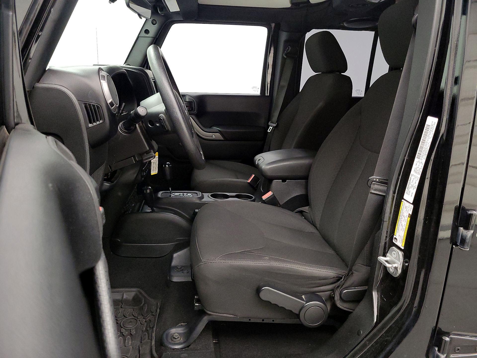Thumbnail: 2014 Jeep Wrangler - 11
