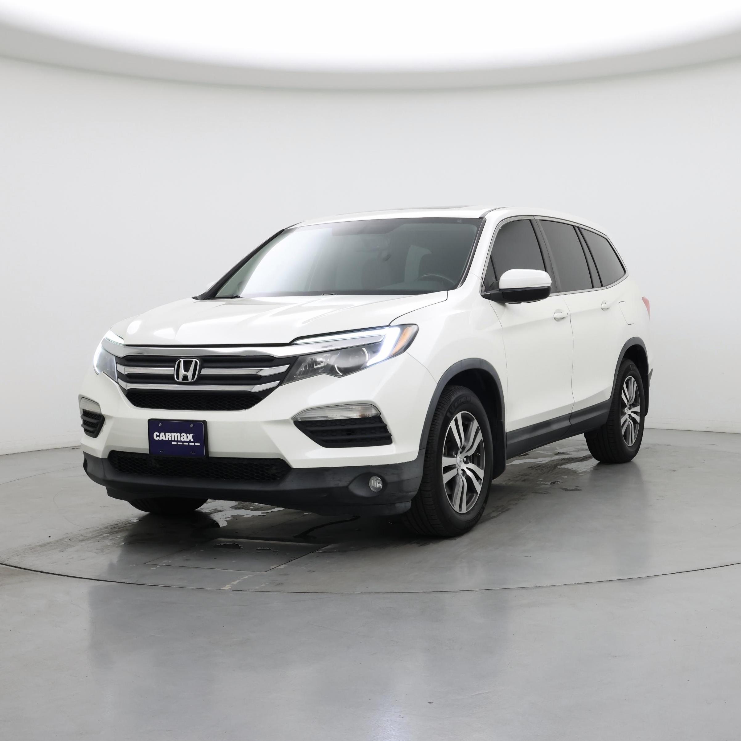 Thumbnail: 2017 Honda Pilot - 4