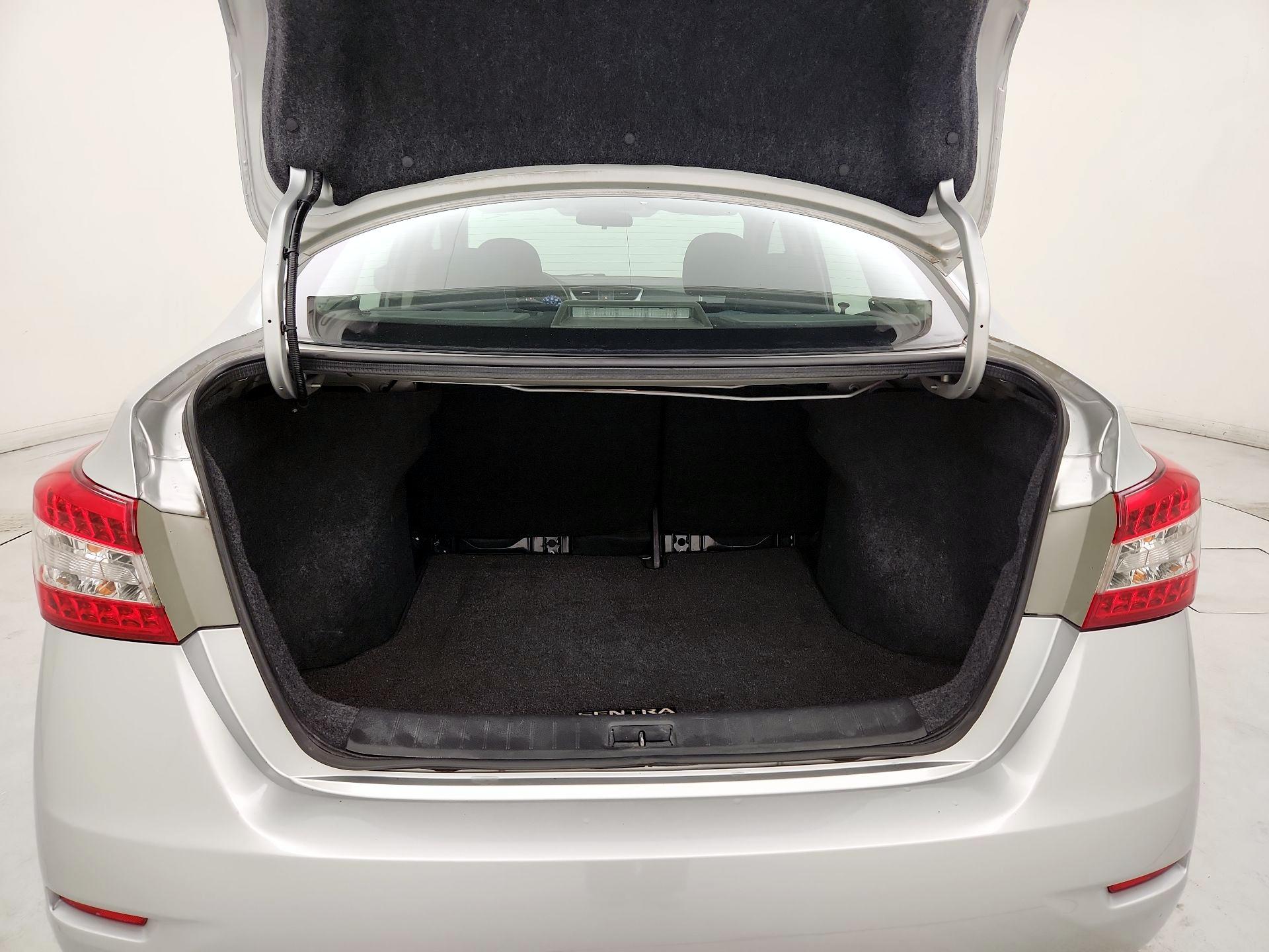 Thumbnail: 2014 Nissan Sentra - 19