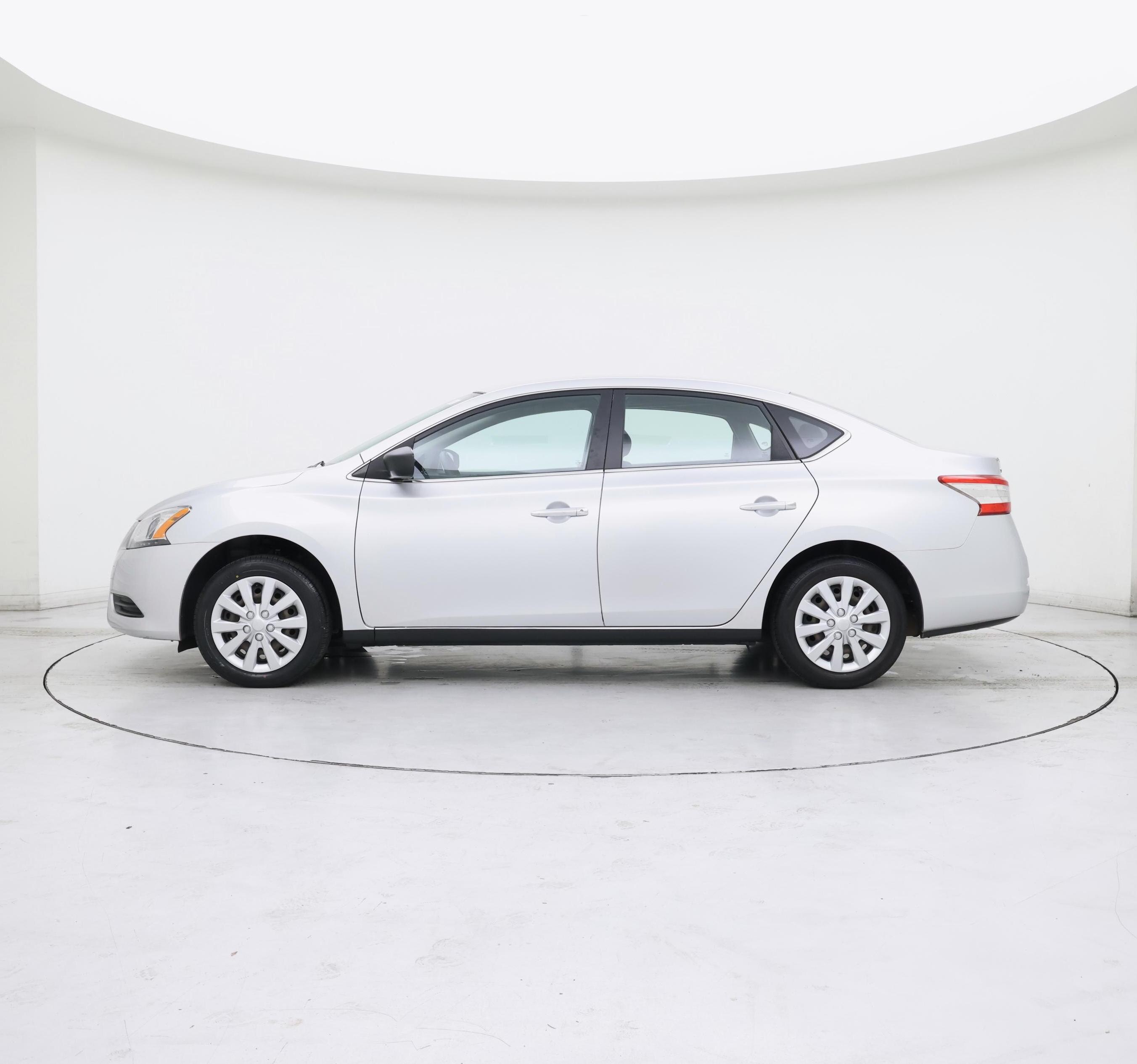 Thumbnail: 2014 Nissan Sentra - 3