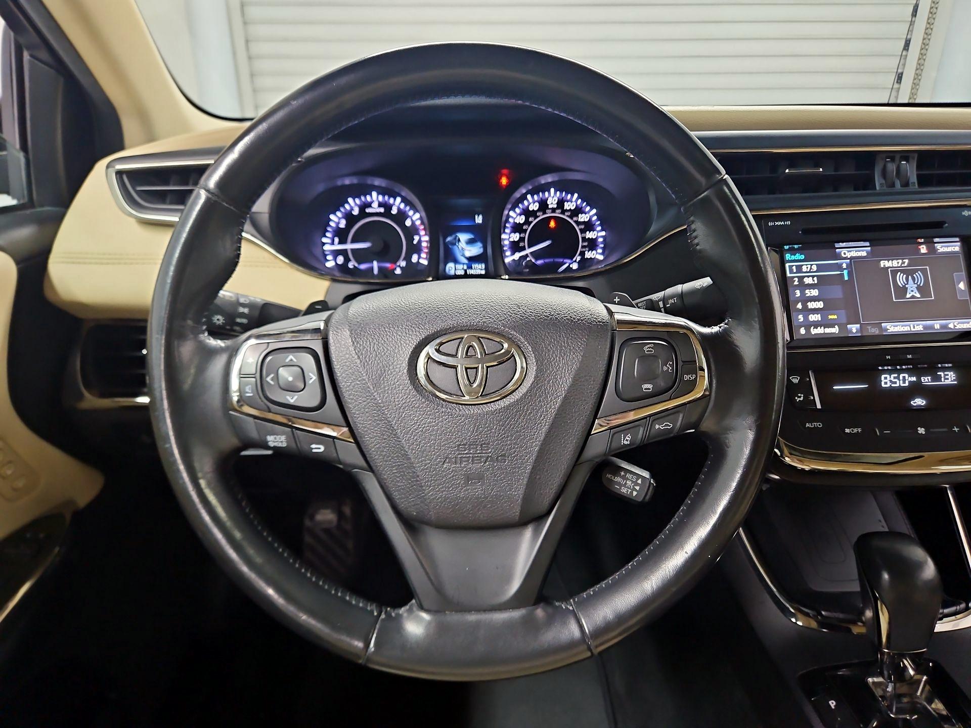 Thumbnail: 2017 Toyota Avalon - 10