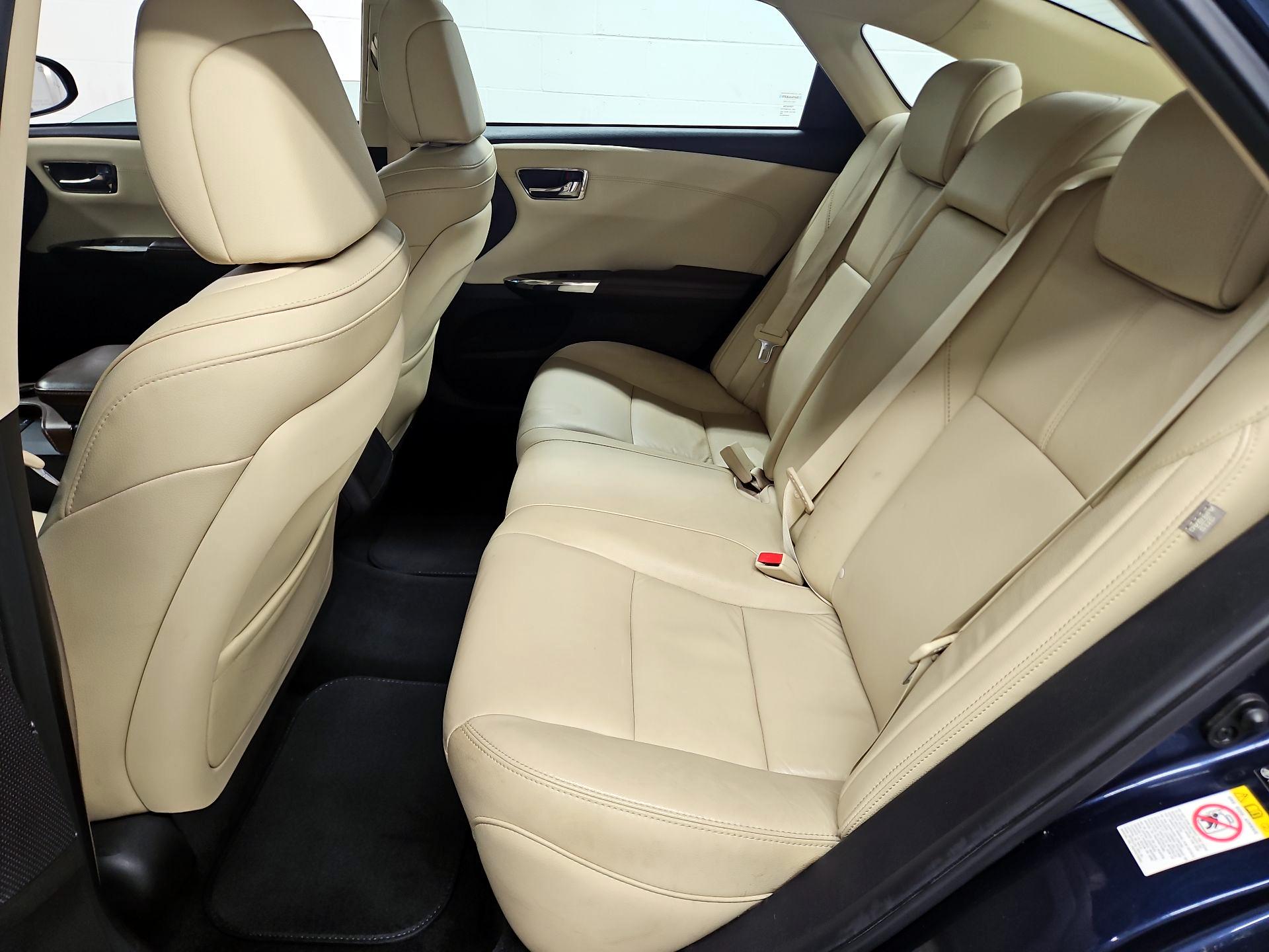 Thumbnail: 2017 Toyota Avalon - 20