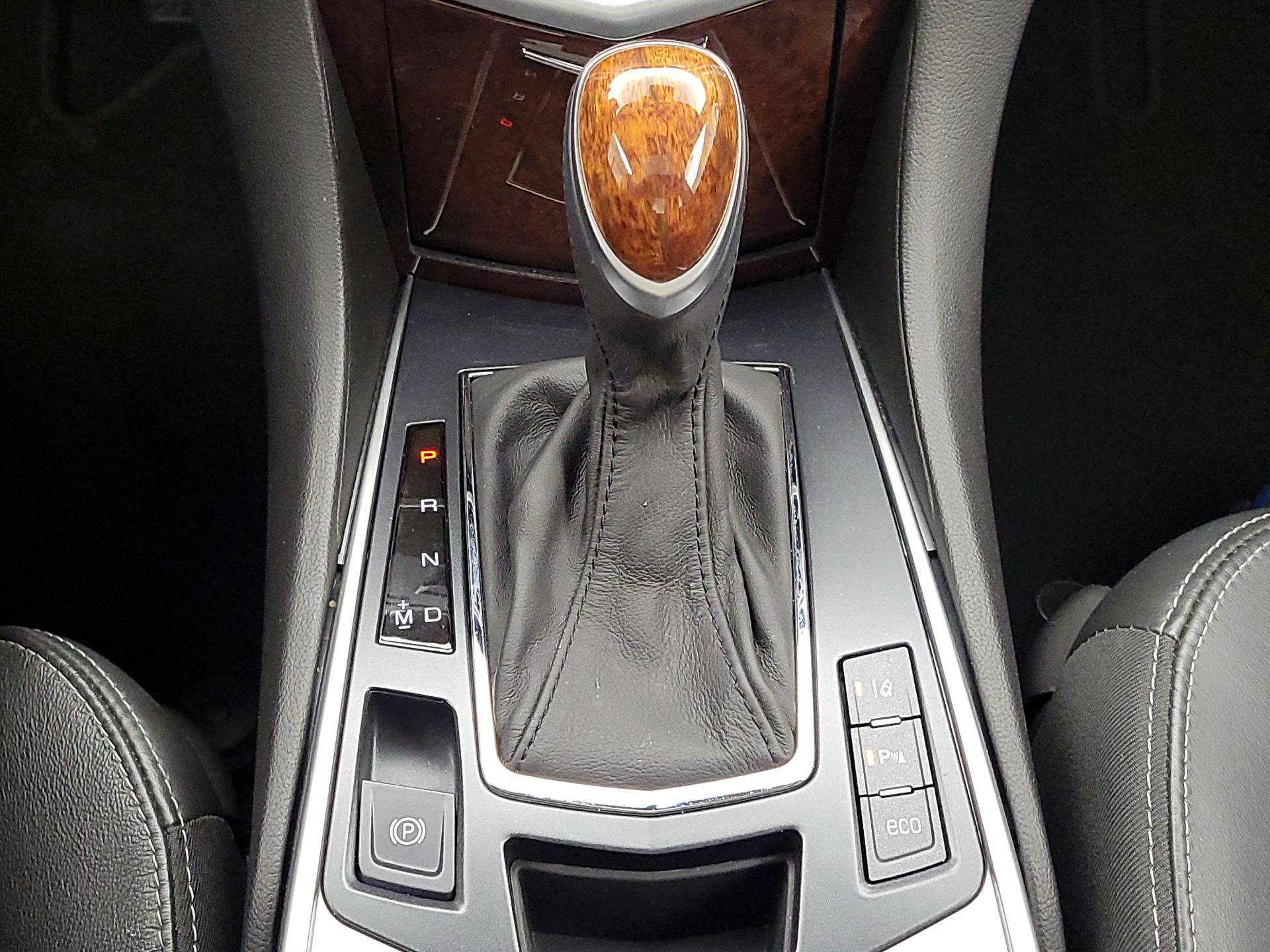 Thumbnail: 2016 Cadillac SRX - 18