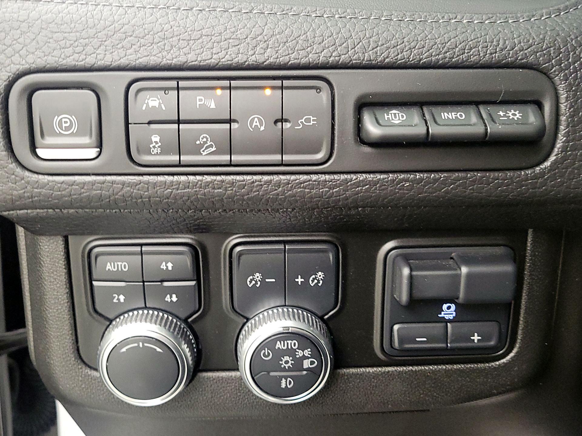 Thumbnail: 2021 GMC Yukon XL - 13