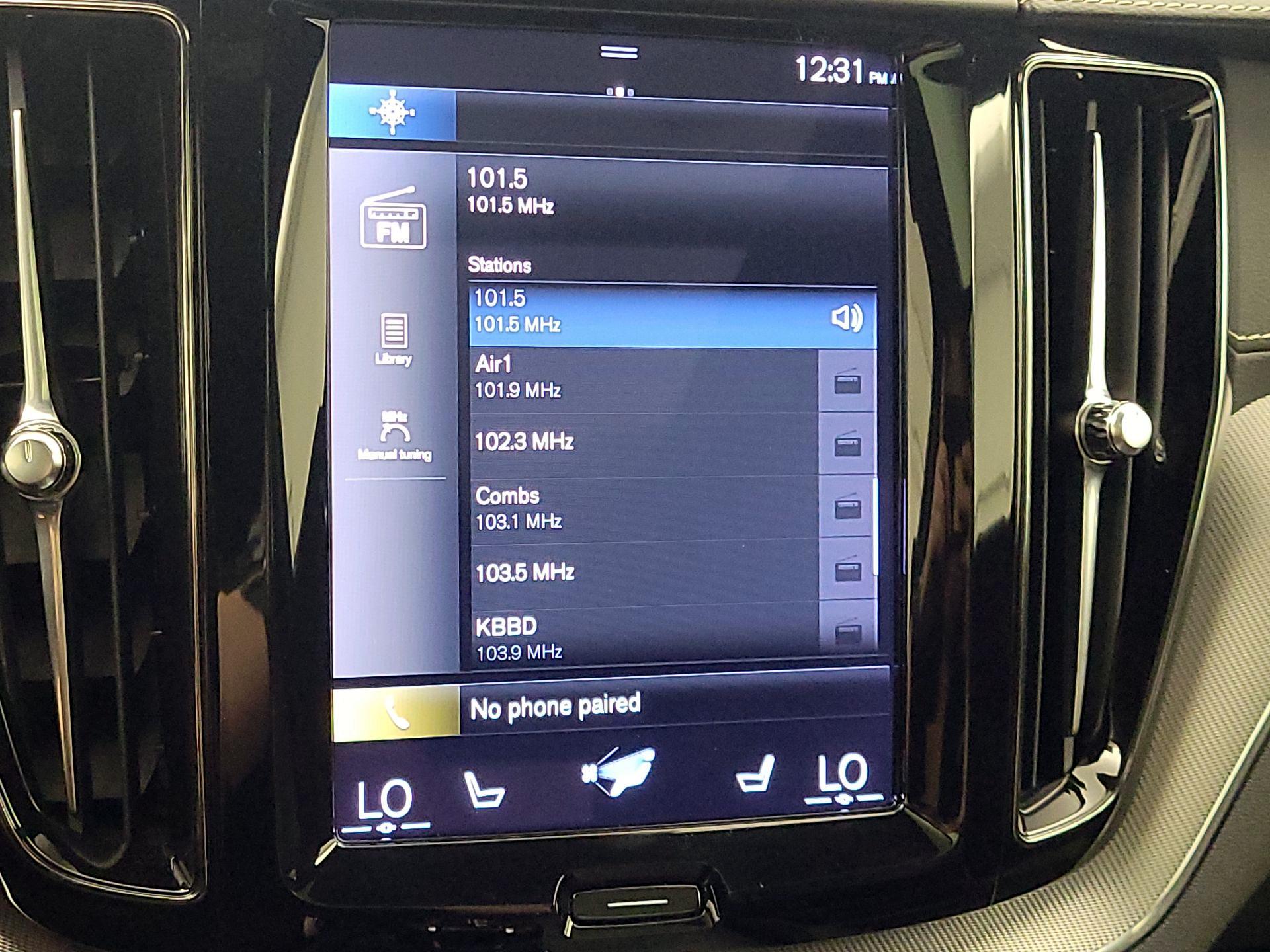 Thumbnail: 2021 Volvo XC60 - 16