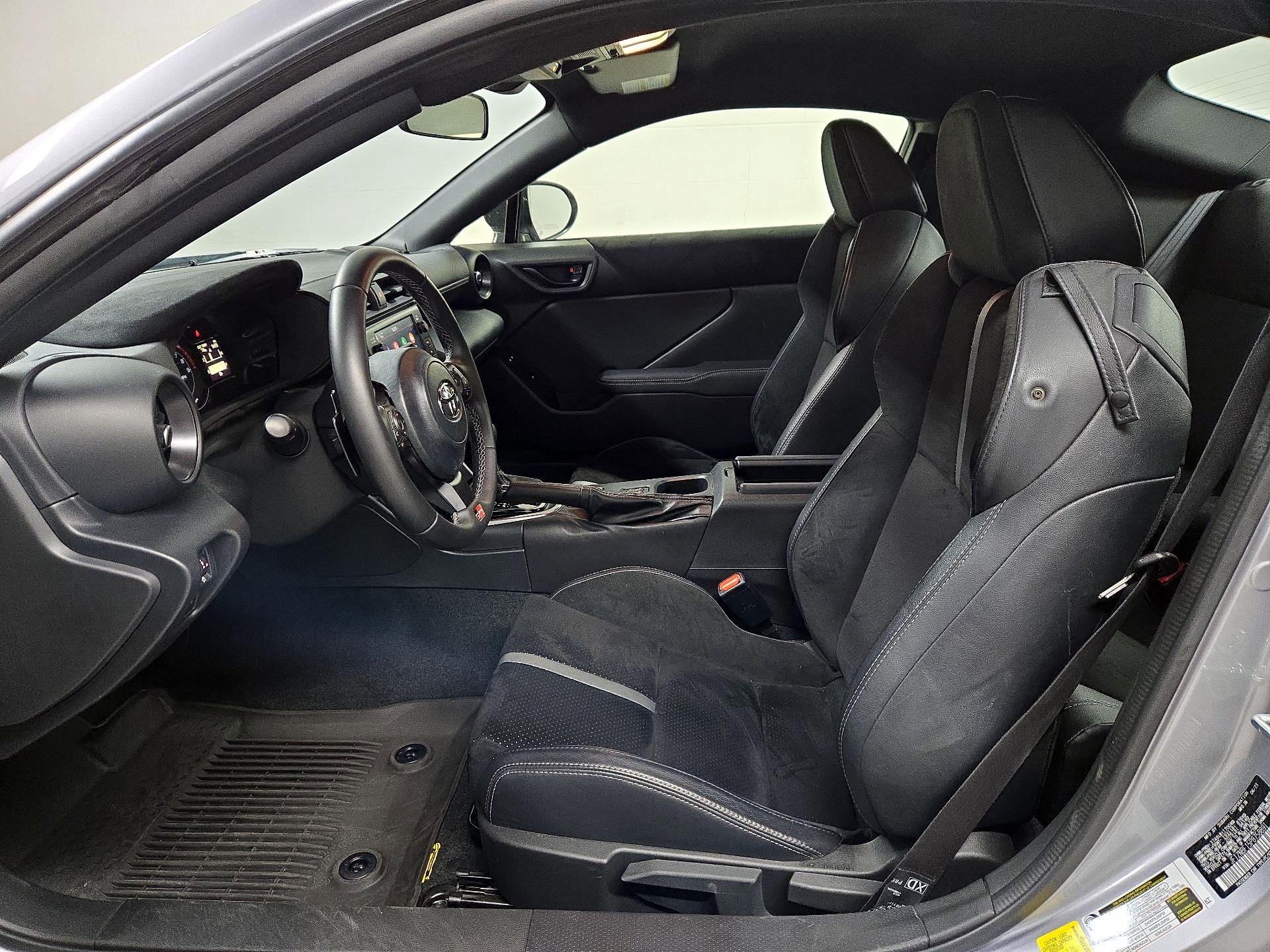 Thumbnail: 2023 Toyota GR86 - 11