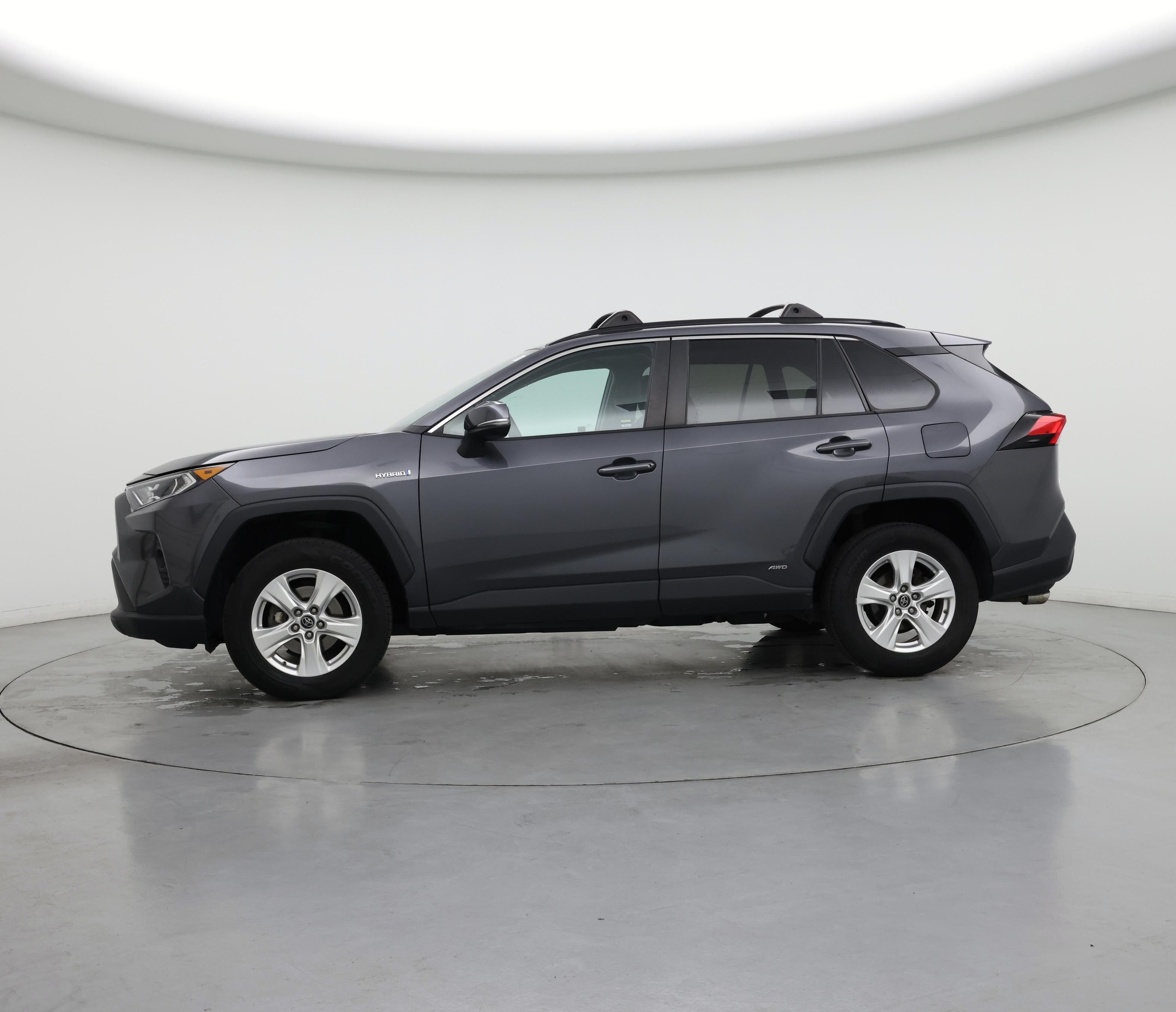 Thumbnail: 2019 Toyota RAV4 - 3