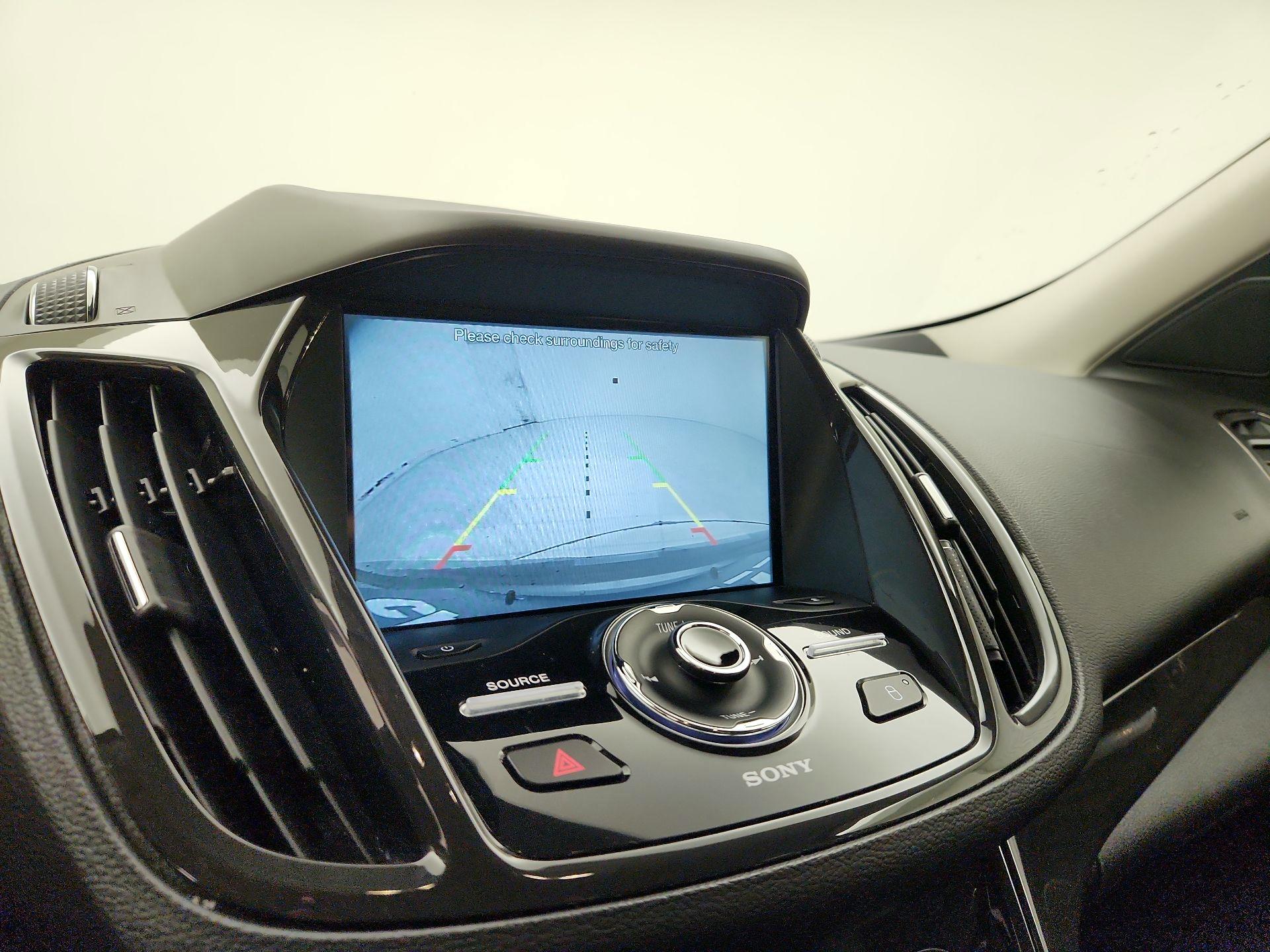 Thumbnail: 2016 Ford Escape - 15