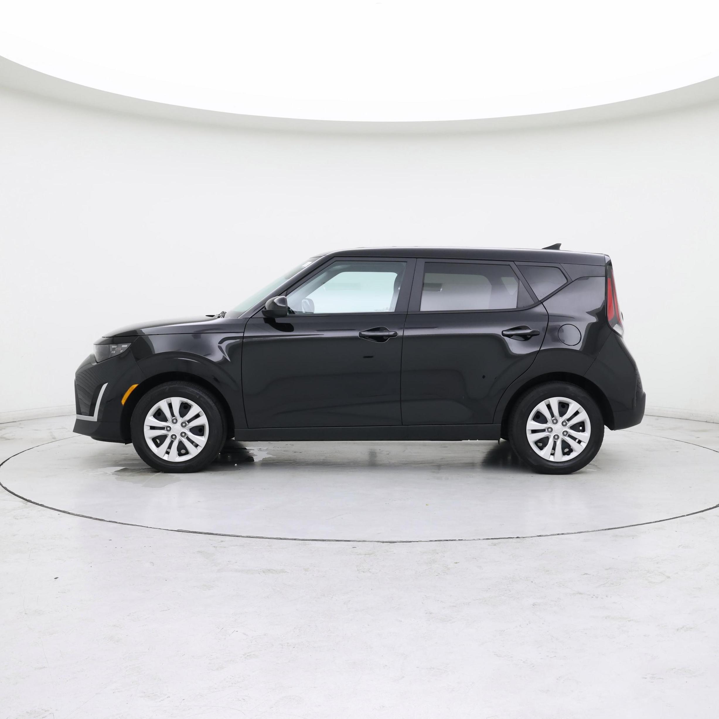 Thumbnail: 2023 Kia Soul - 3