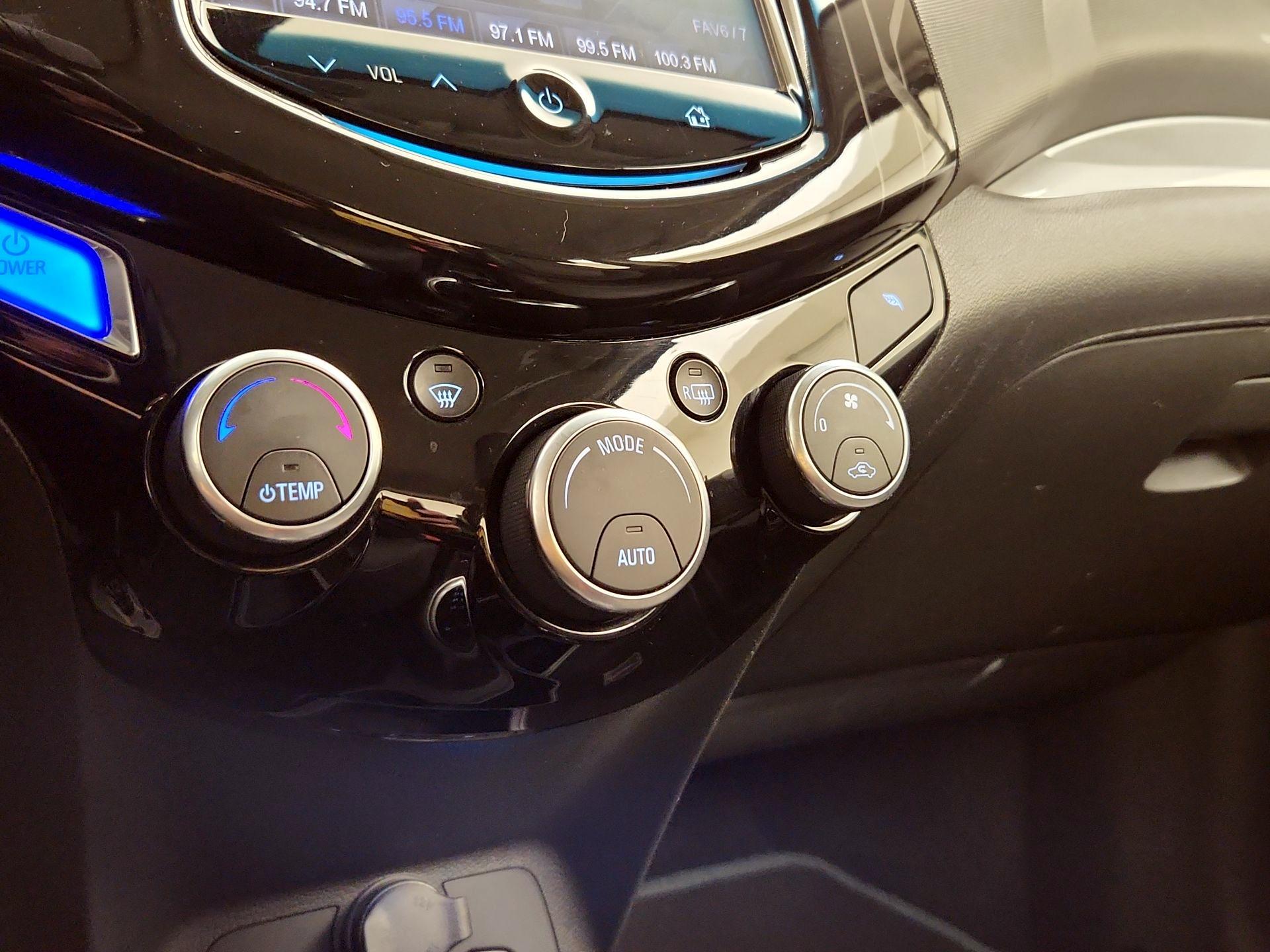 Thumbnail: 2015 Chevrolet Spark - 15