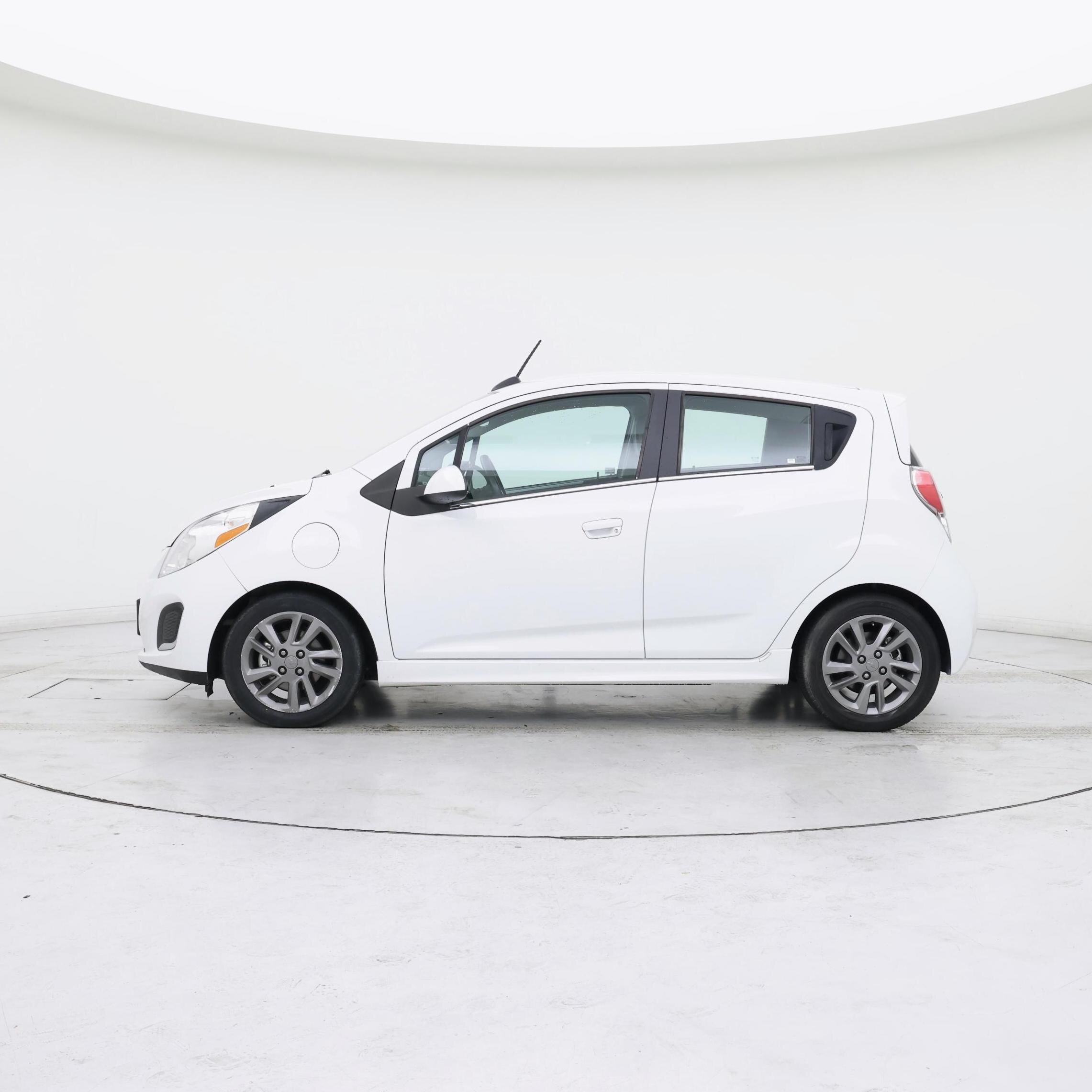 Thumbnail: 2015 Chevrolet Spark - 3