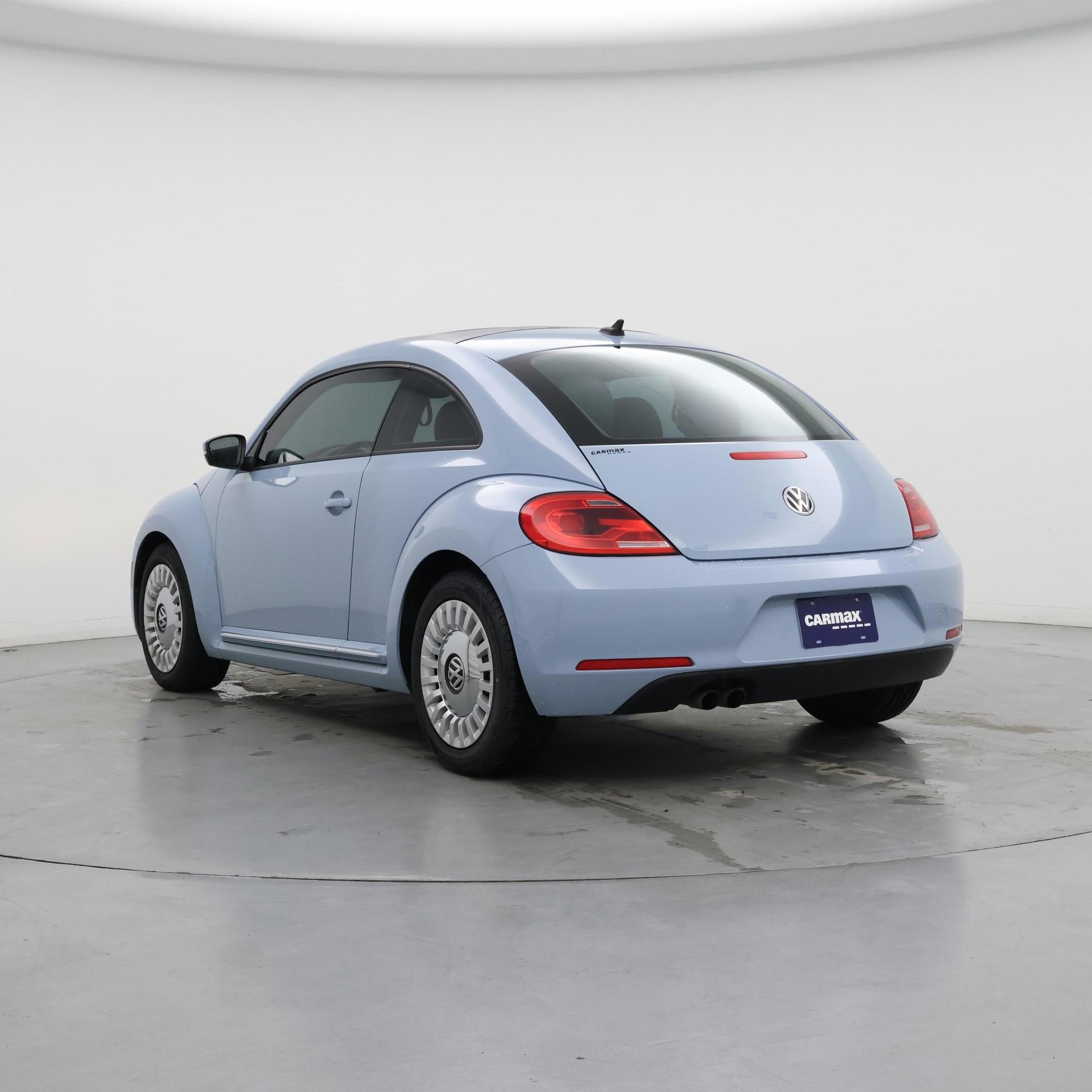 Thumbnail: 2015 Volkswagen Beetle - 2