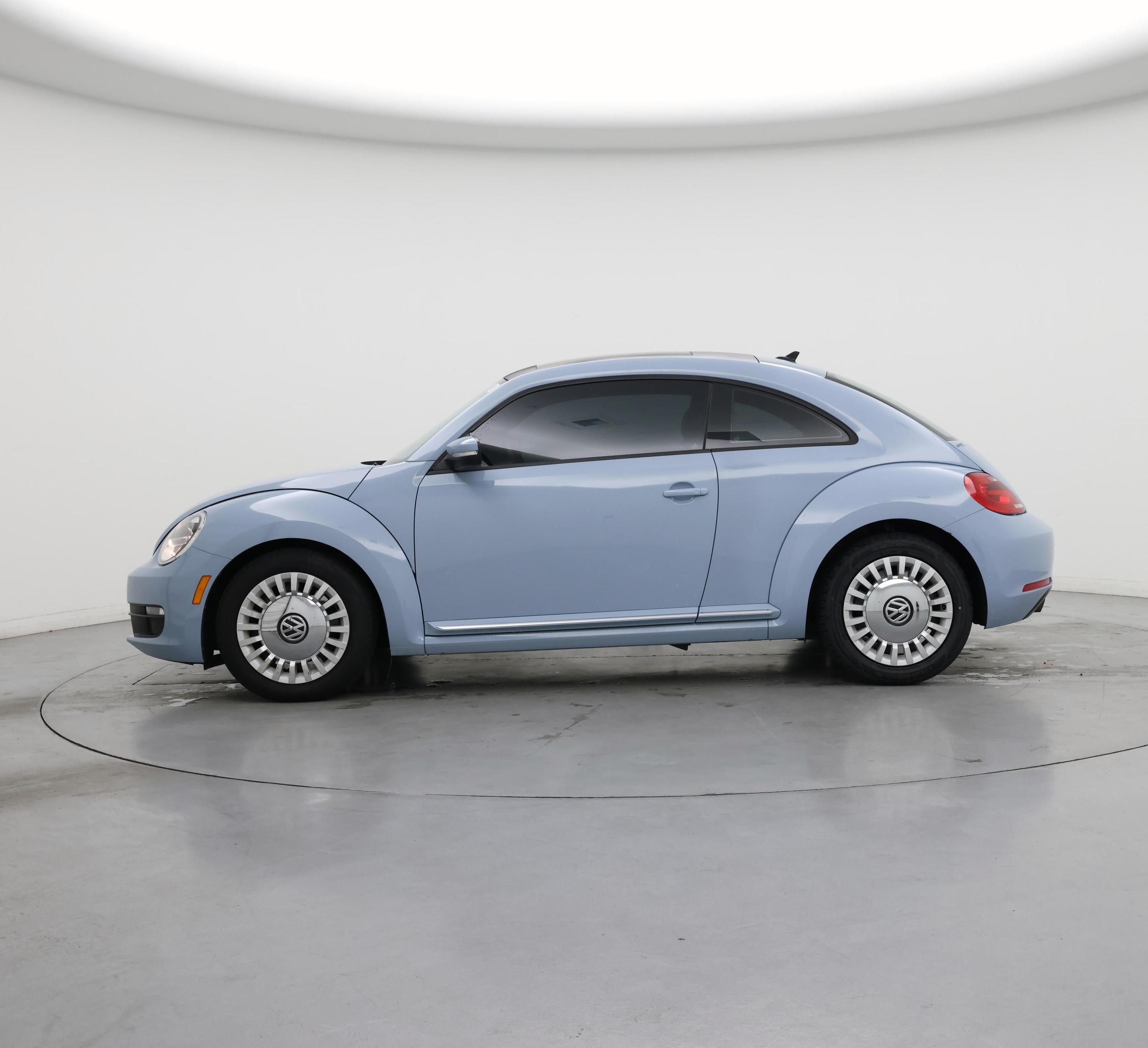 Thumbnail: 2015 Volkswagen Beetle - 3