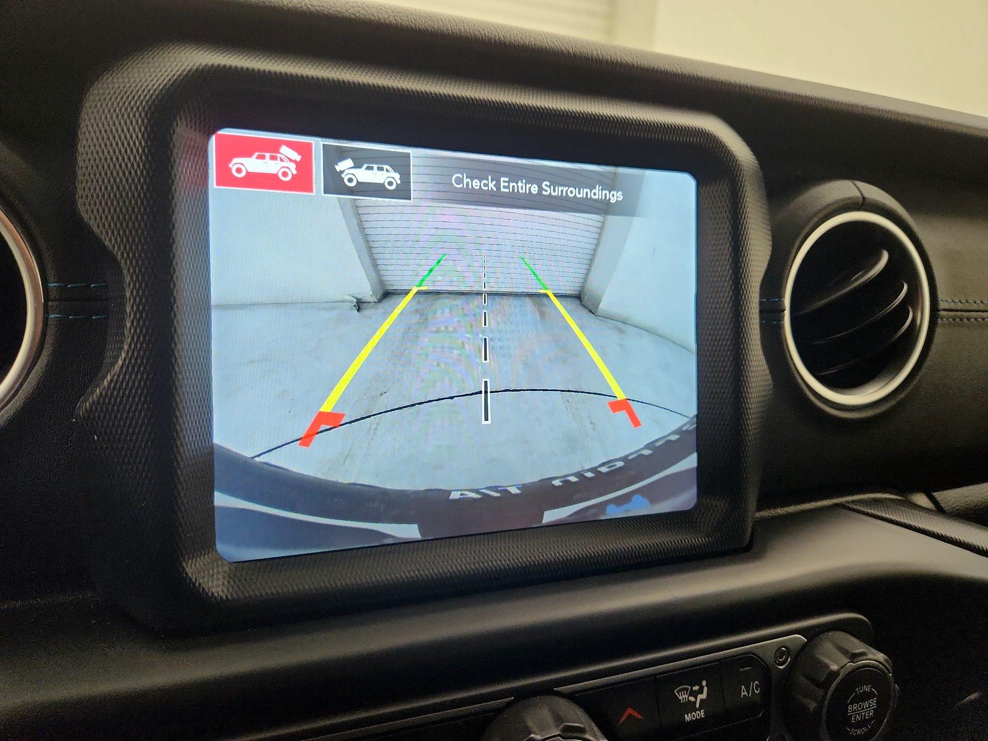 Thumbnail: 2021 Jeep Wrangler - 15