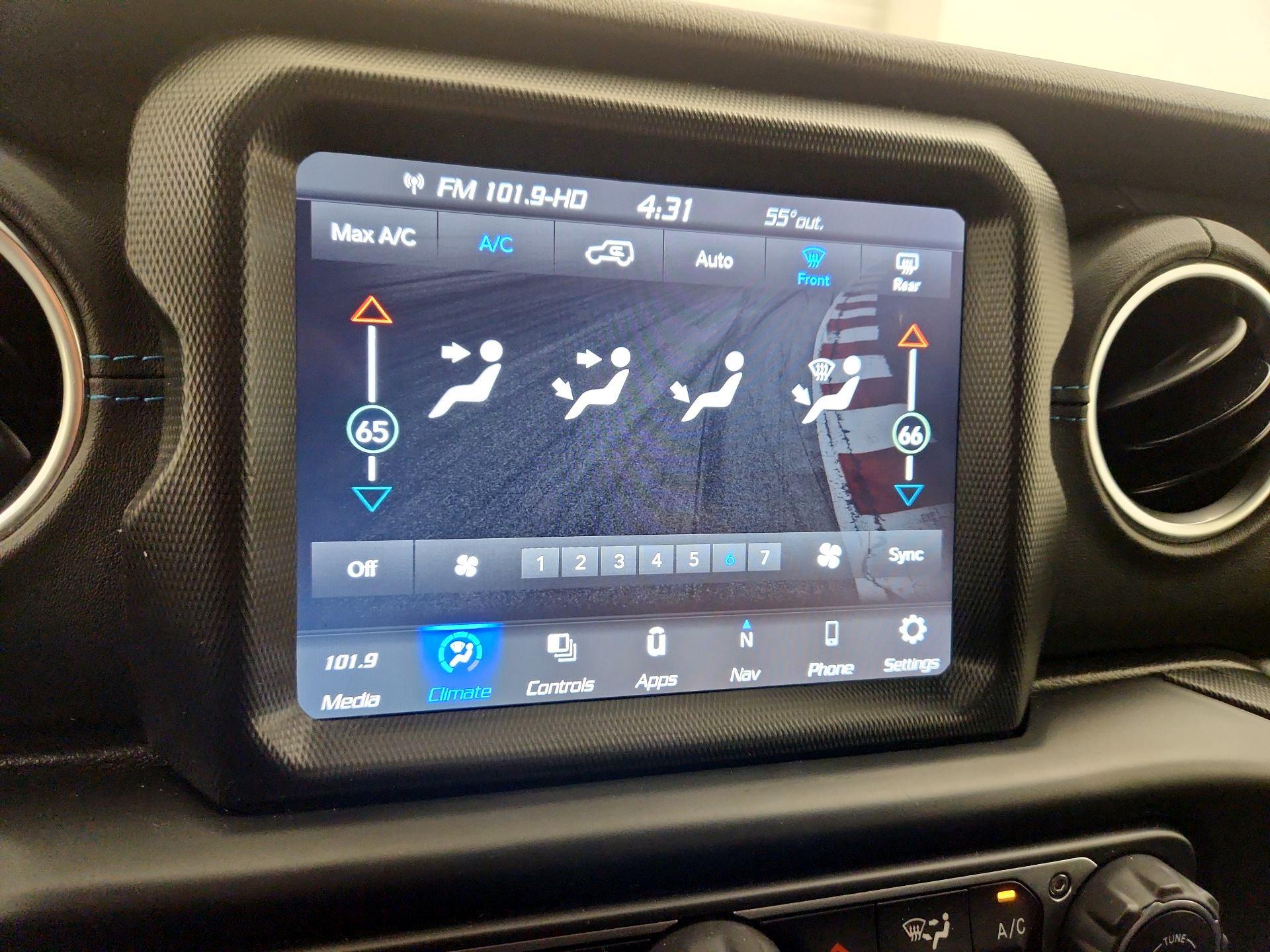 Thumbnail: 2021 Jeep Wrangler - 17