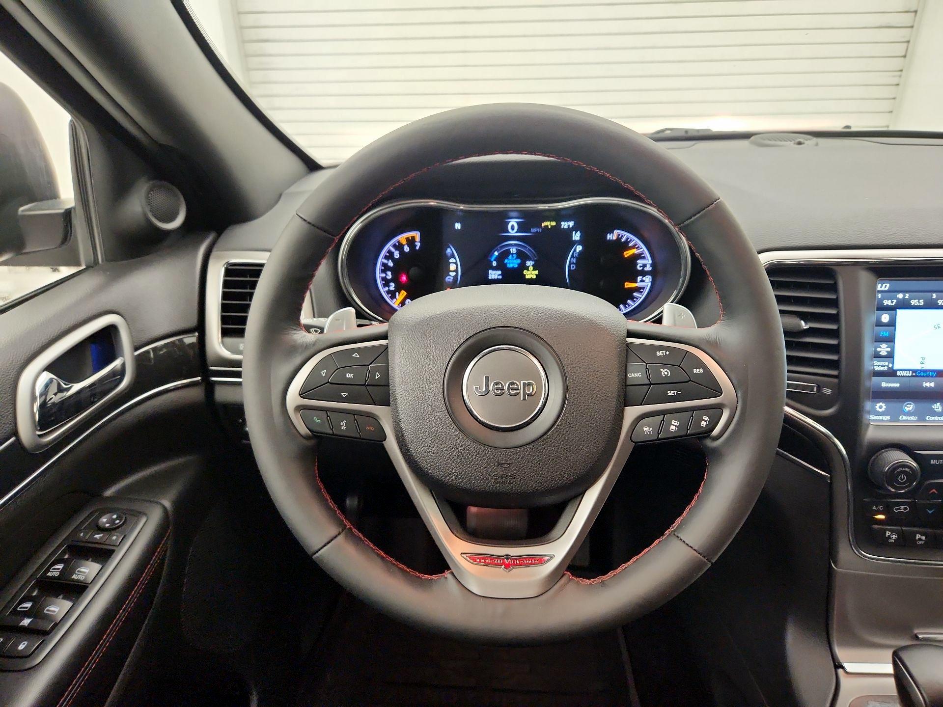 Thumbnail: 2018 Jeep Grand Cherokee - 10