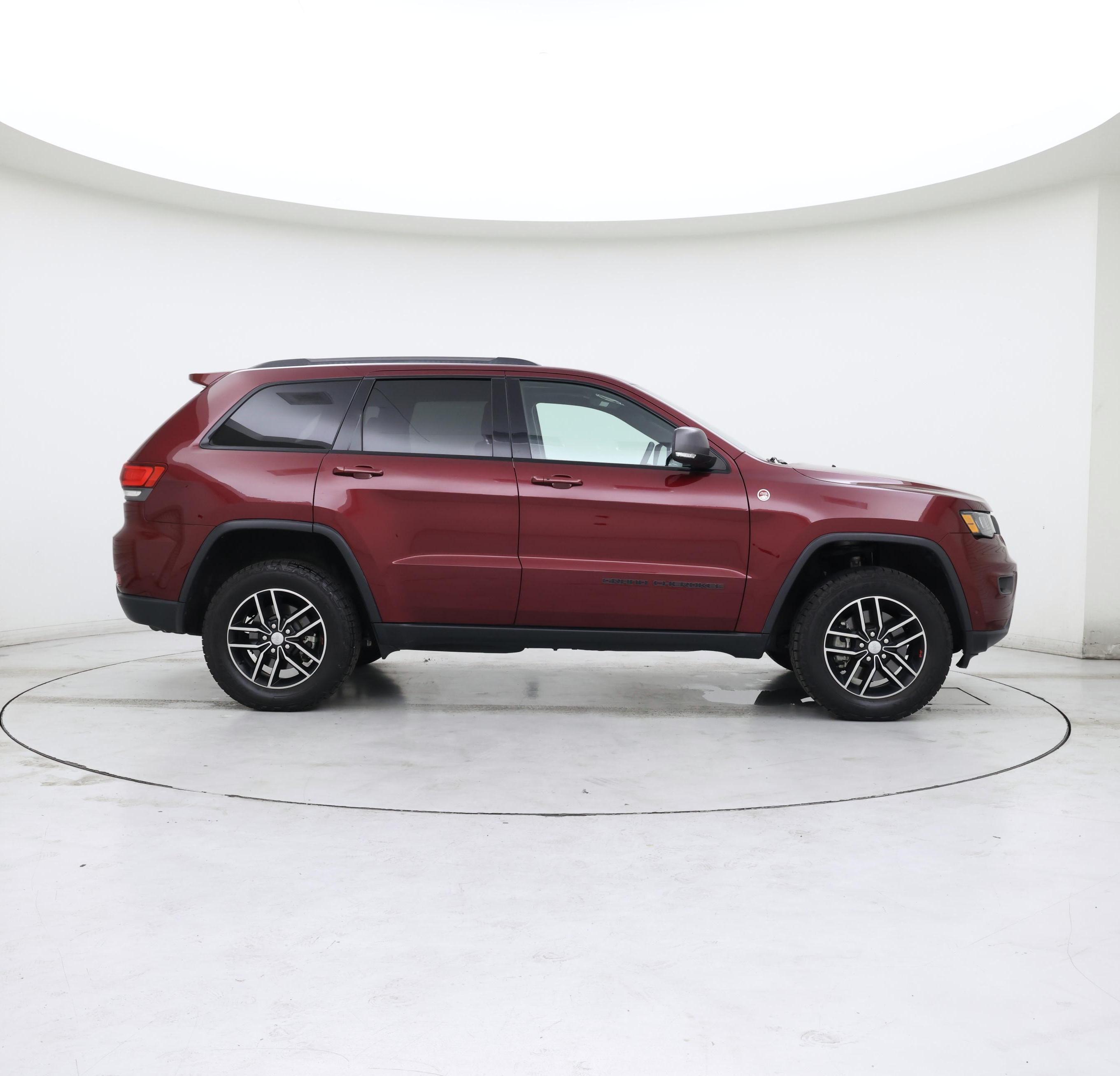 Thumbnail: 2018 Jeep Grand Cherokee - 7