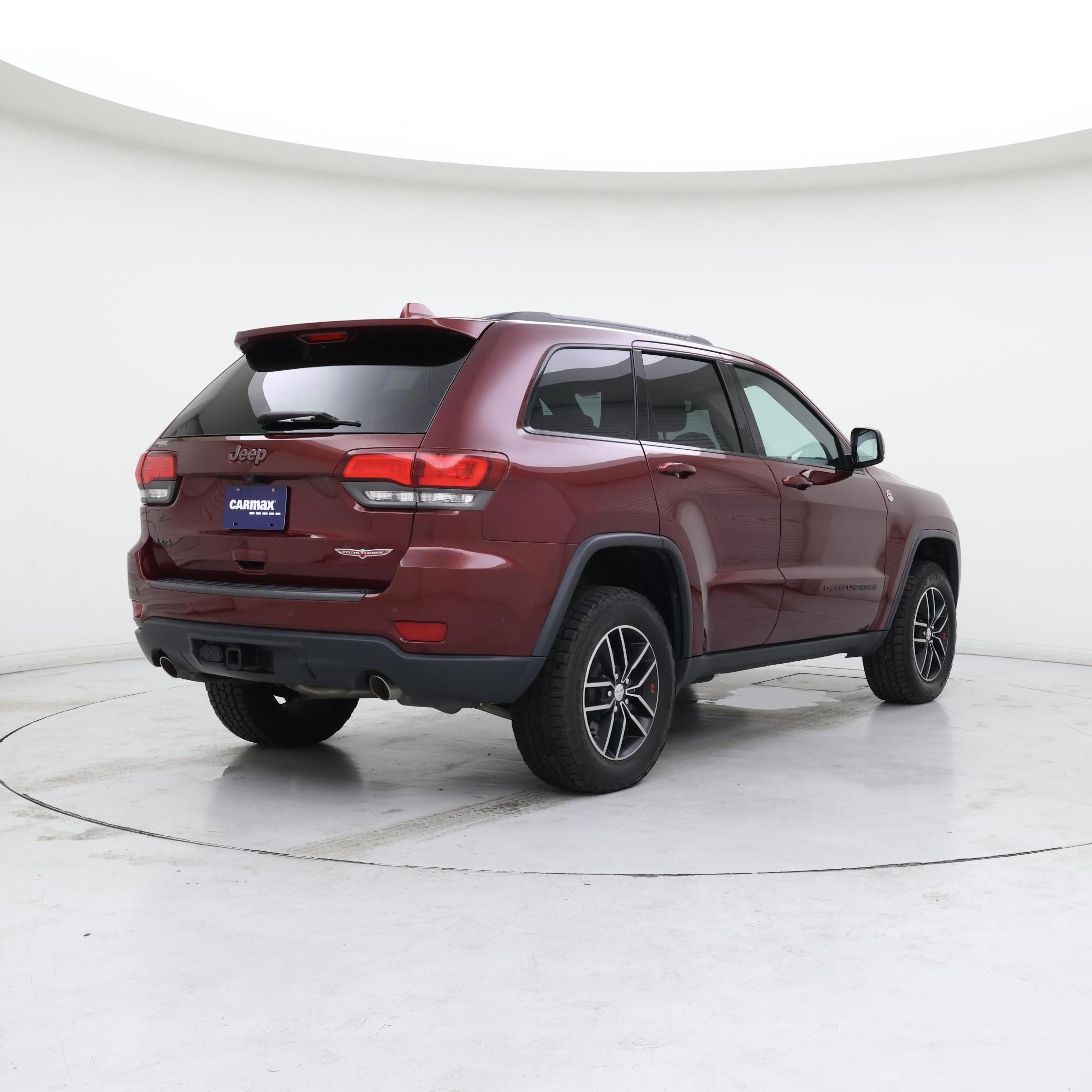Thumbnail: 2018 Jeep Grand Cherokee - 8