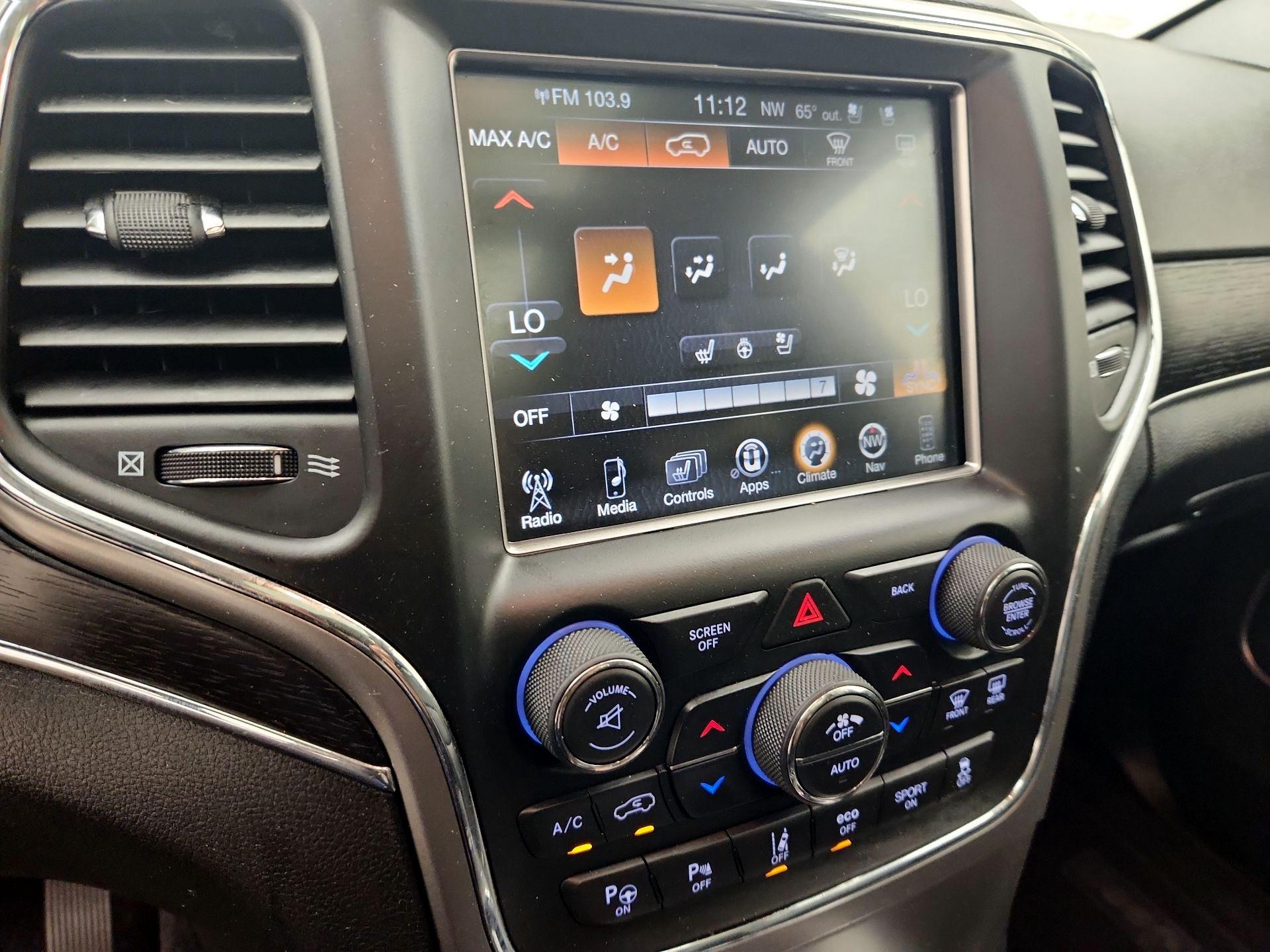 Thumbnail: 2017 Jeep Grand Cherokee - 17
