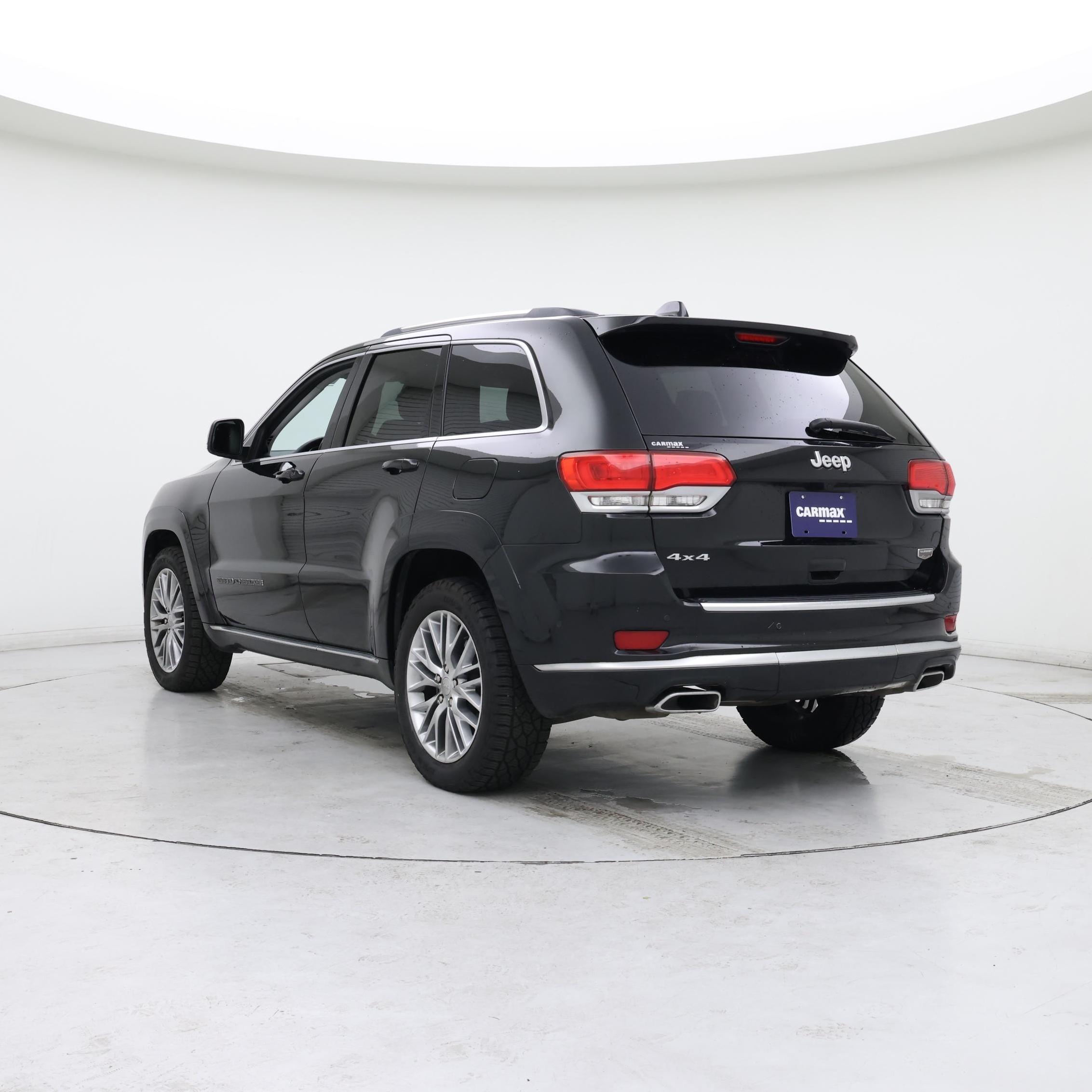 Thumbnail: 2017 Jeep Grand Cherokee - 2