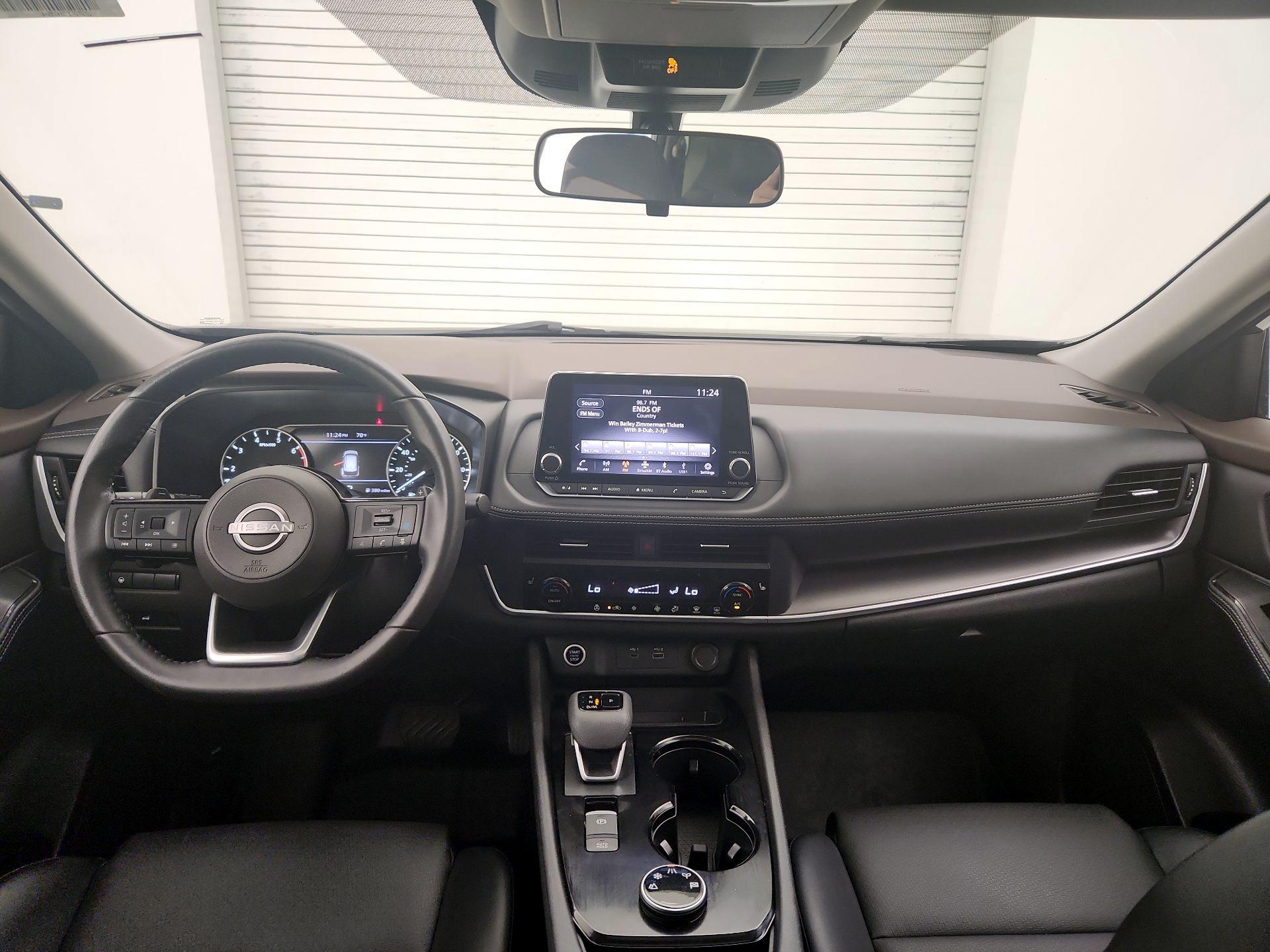 Thumbnail: 2023 Nissan Rogue - 9