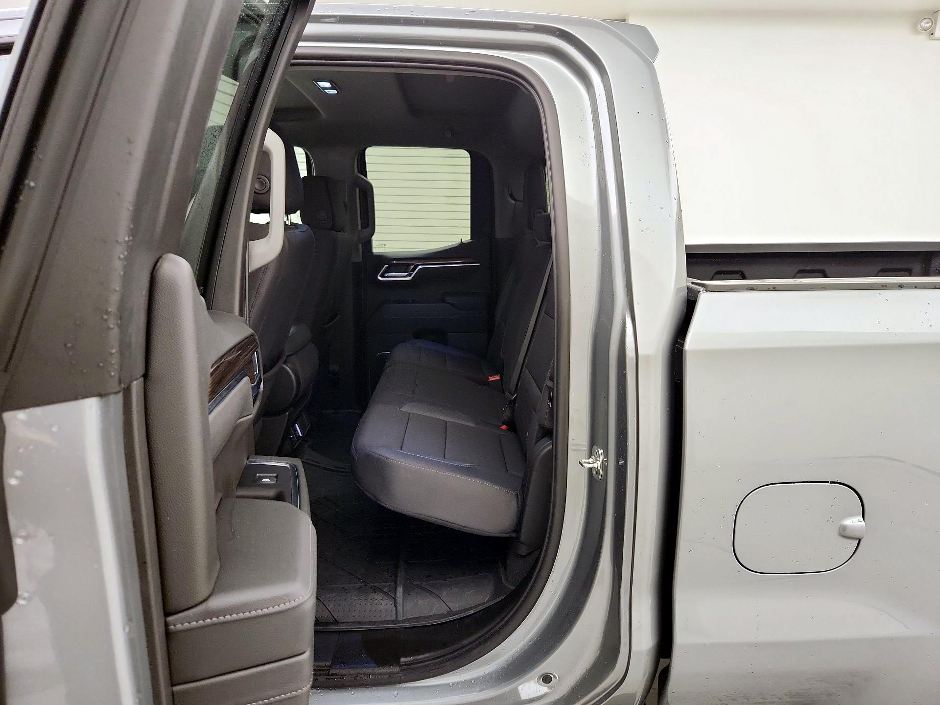 Thumbnail: 2025 Chevrolet Silverado 1500 - 19