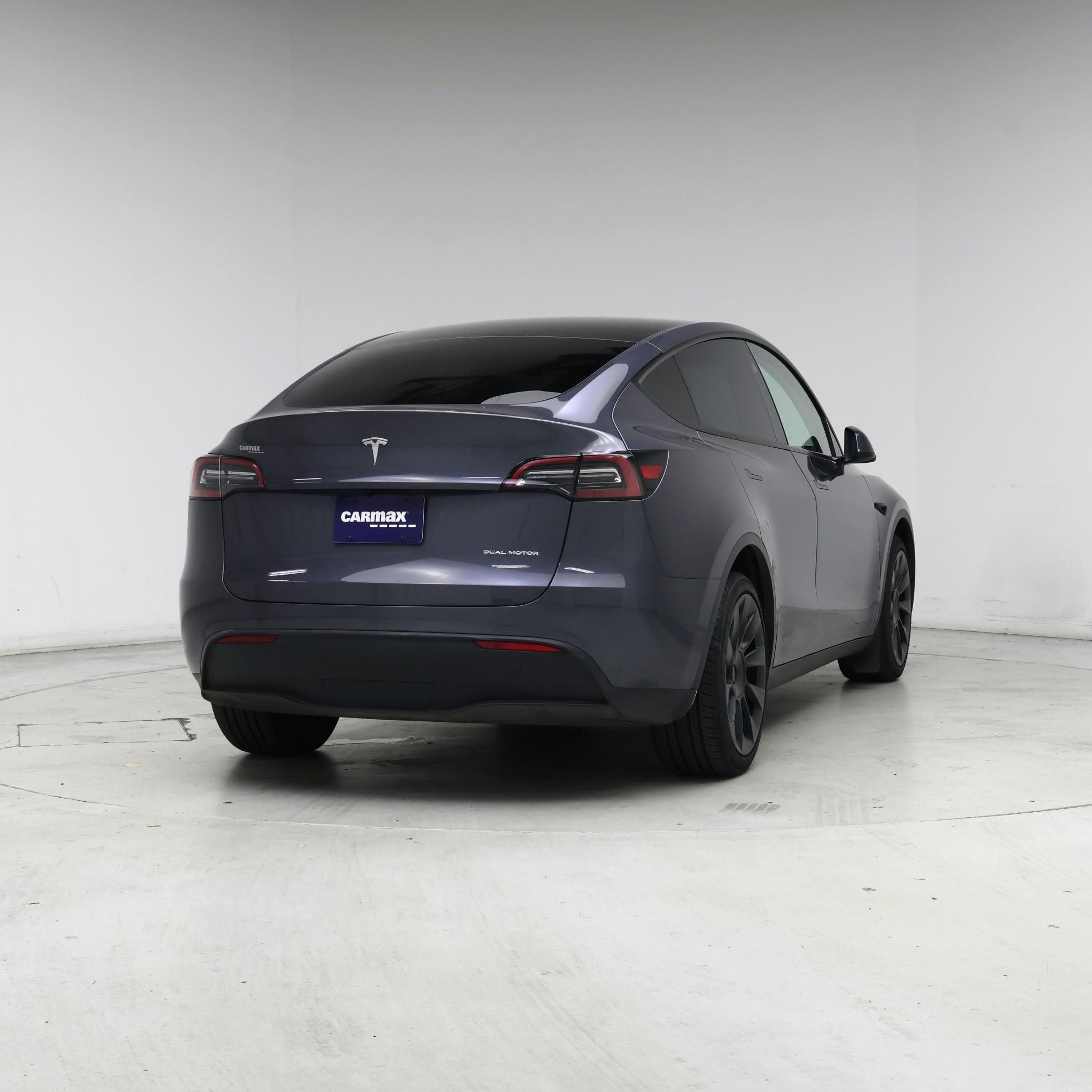 Thumbnail: 2023 Tesla Model Y - 8