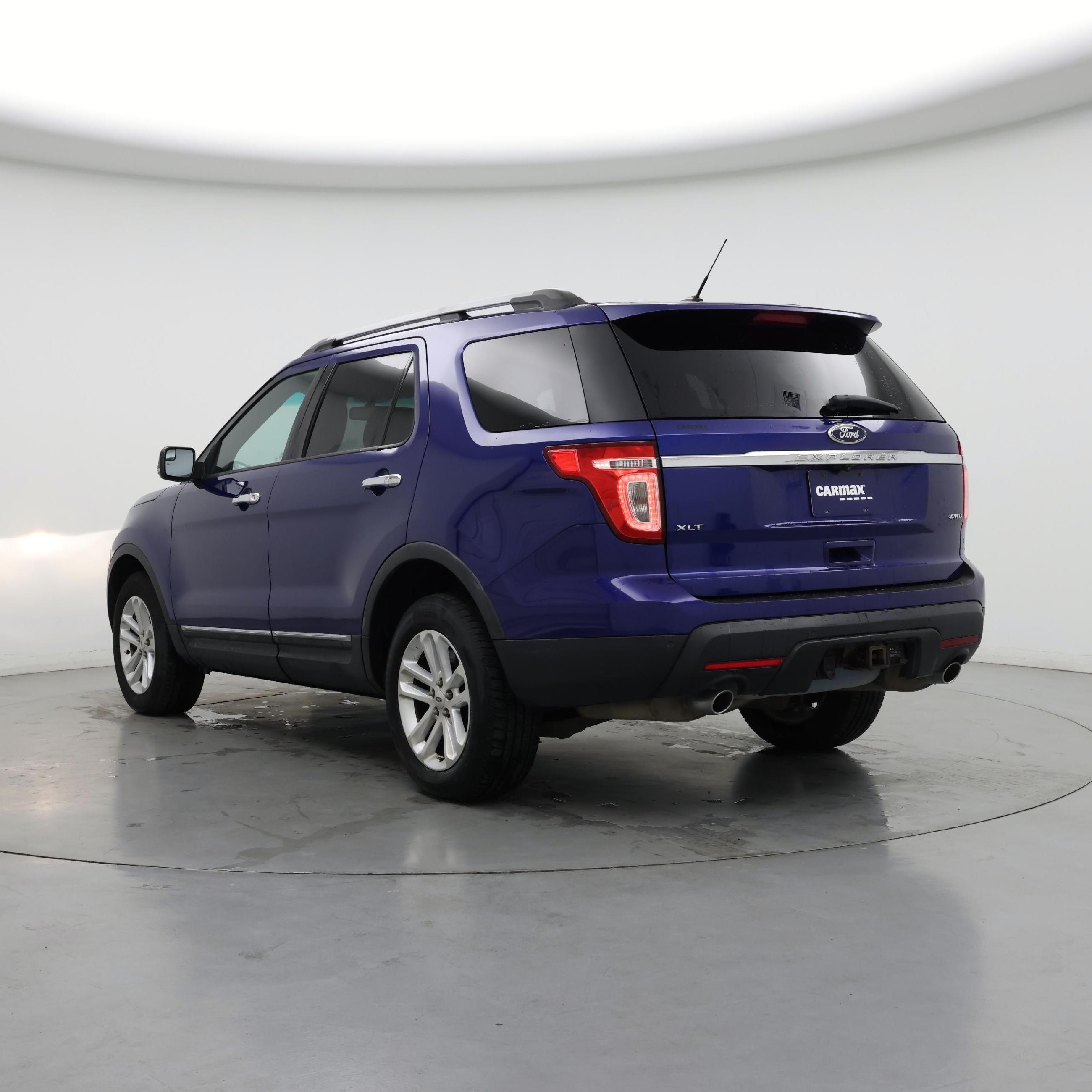 Thumbnail: 2015 Ford Explorer - 2
