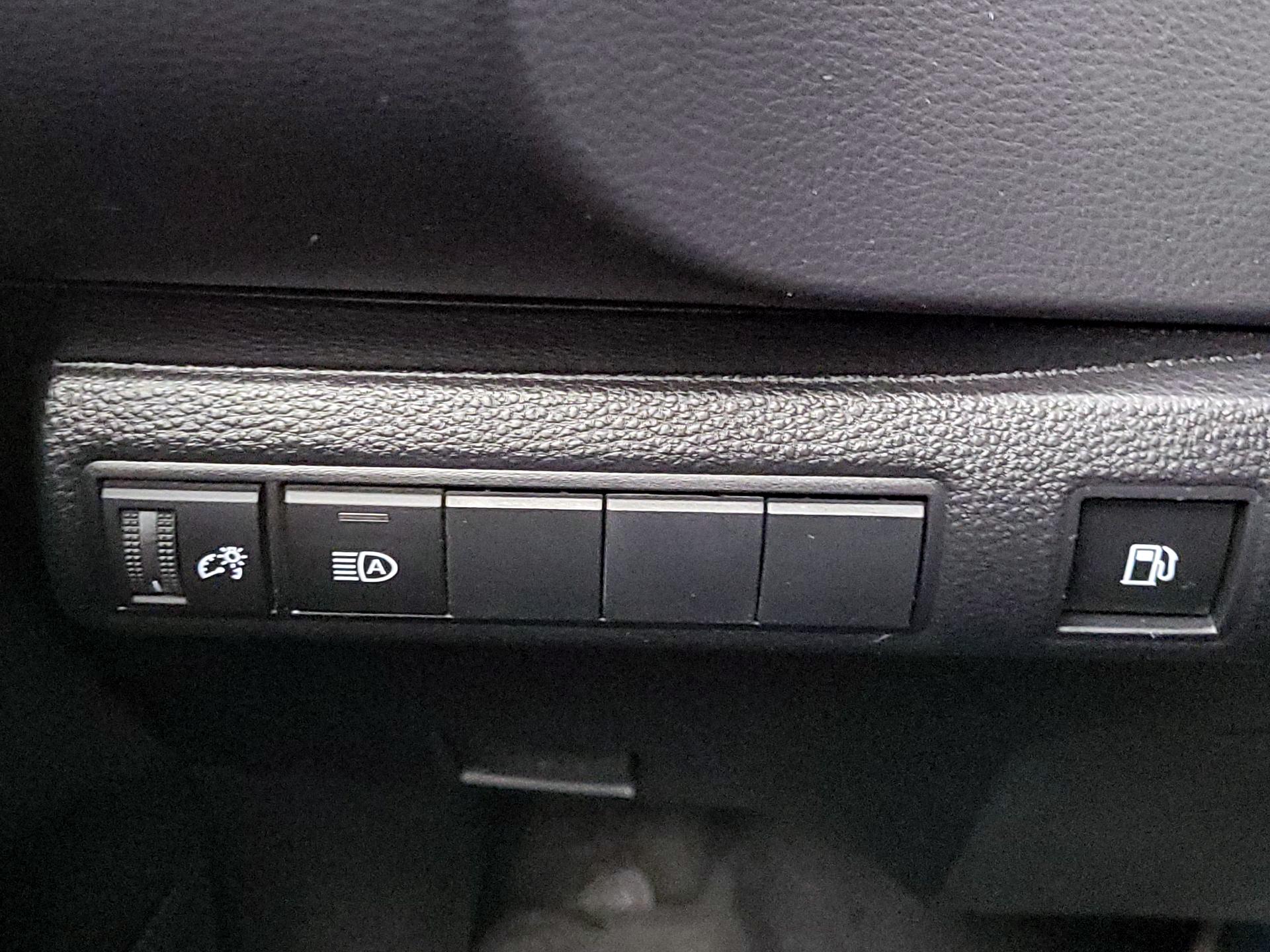 Thumbnail: 2023 Toyota Corolla - 13