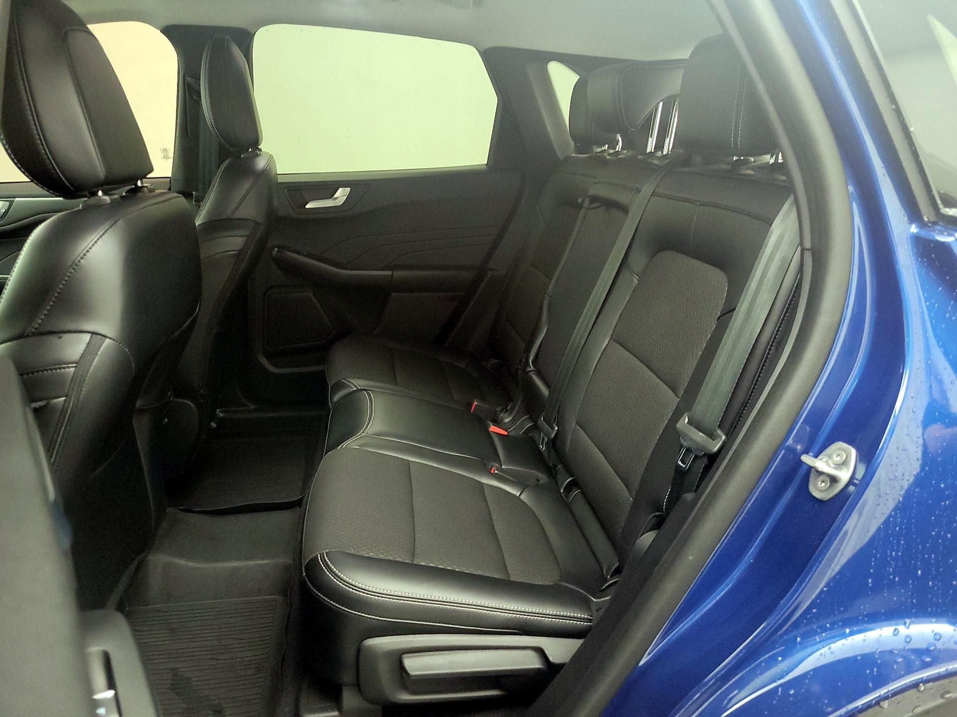 Thumbnail: 2023 Ford Escape - 20