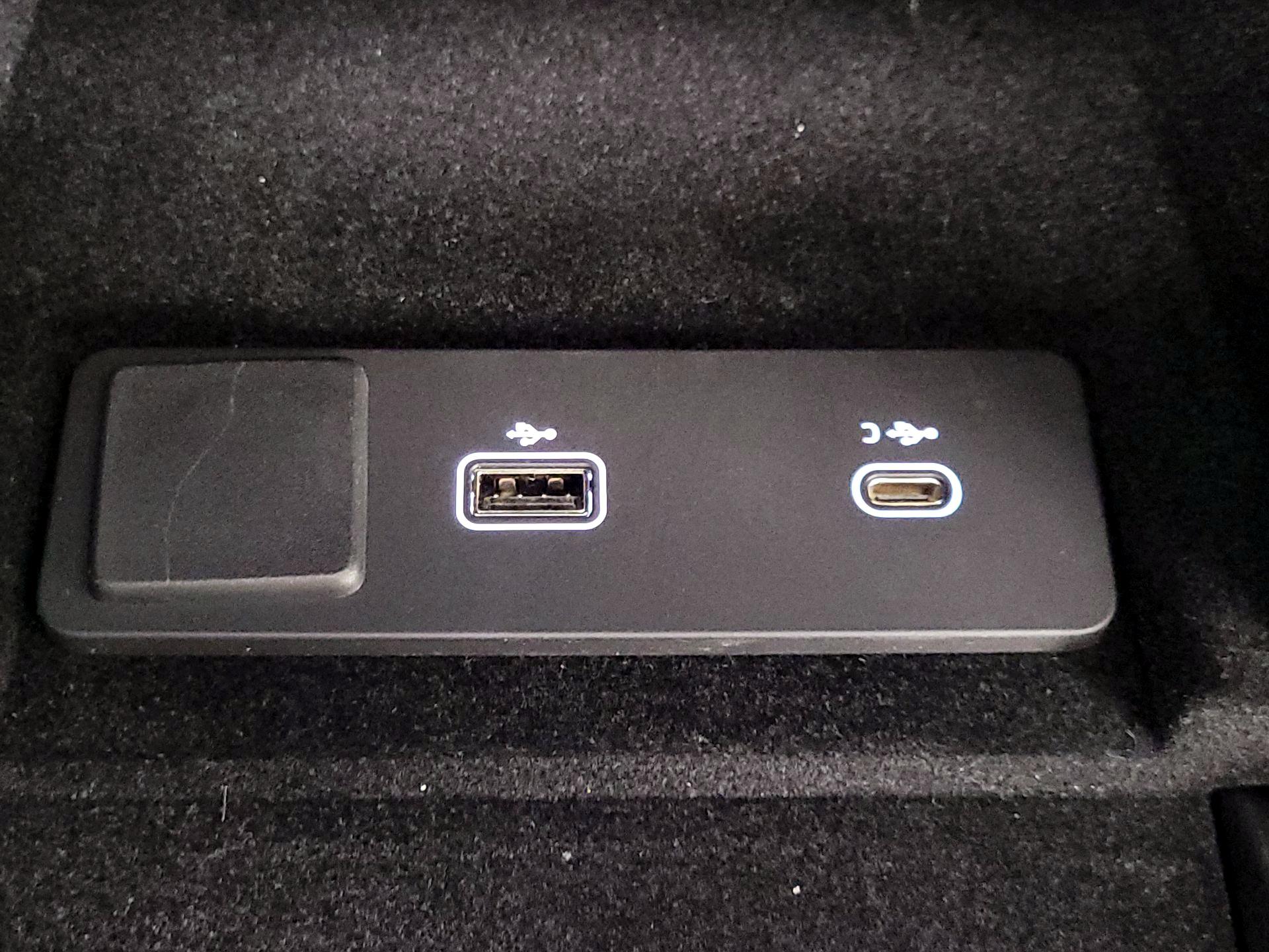 Thumbnail: 2024 Jaguar F-Pace - 19