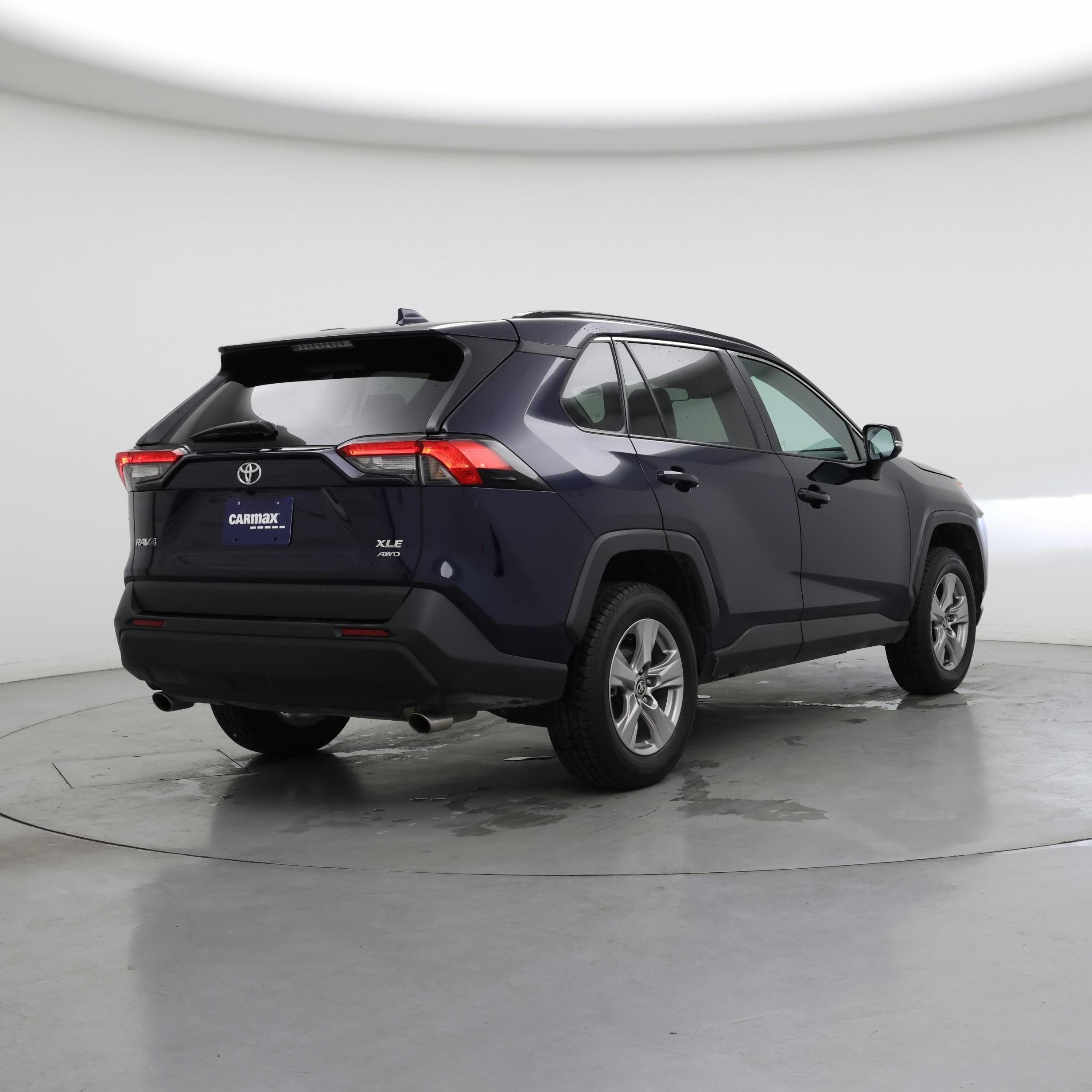 Thumbnail: 2023 Toyota RAV4 - 8