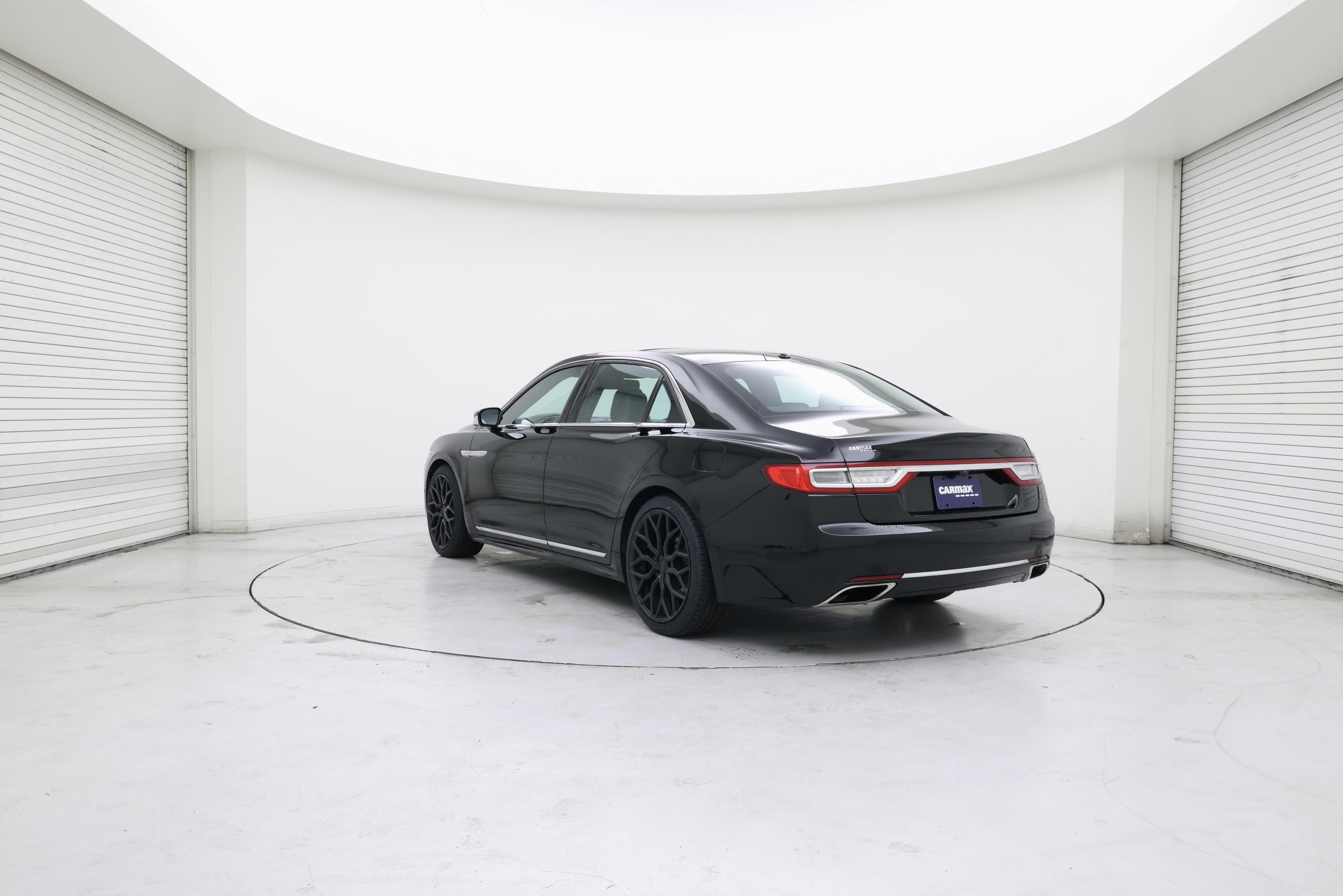 Thumbnail: 2017 Lincoln Continental - 2