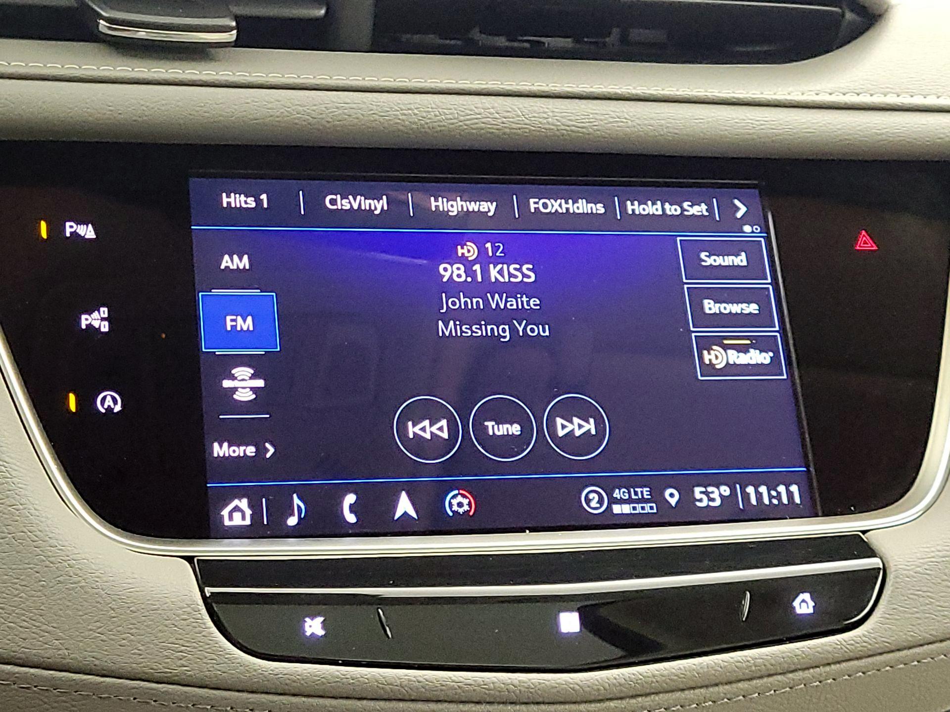 Thumbnail: 2021 Cadillac XT5 - 16