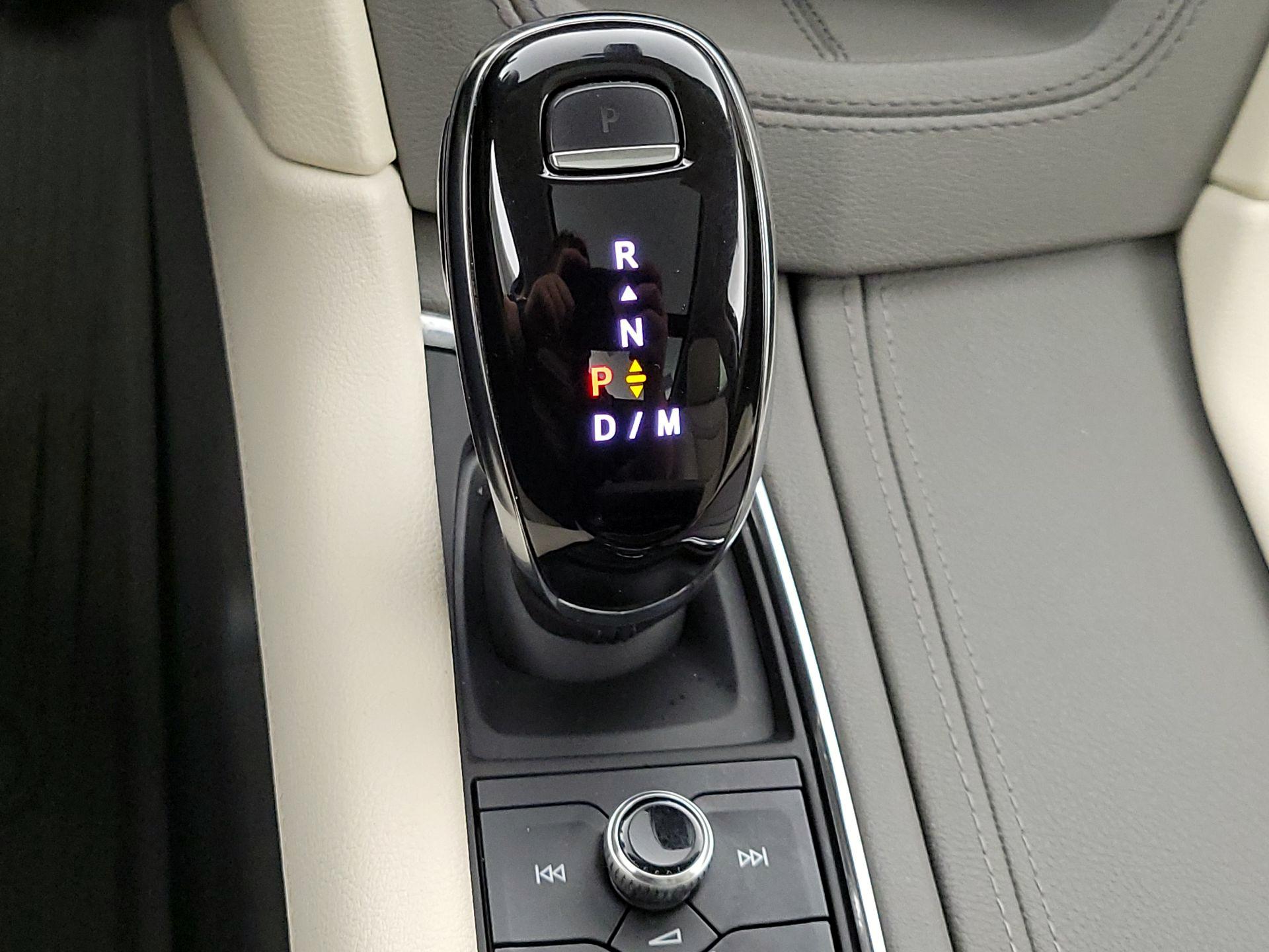 Thumbnail: 2021 Cadillac XT5 - 18