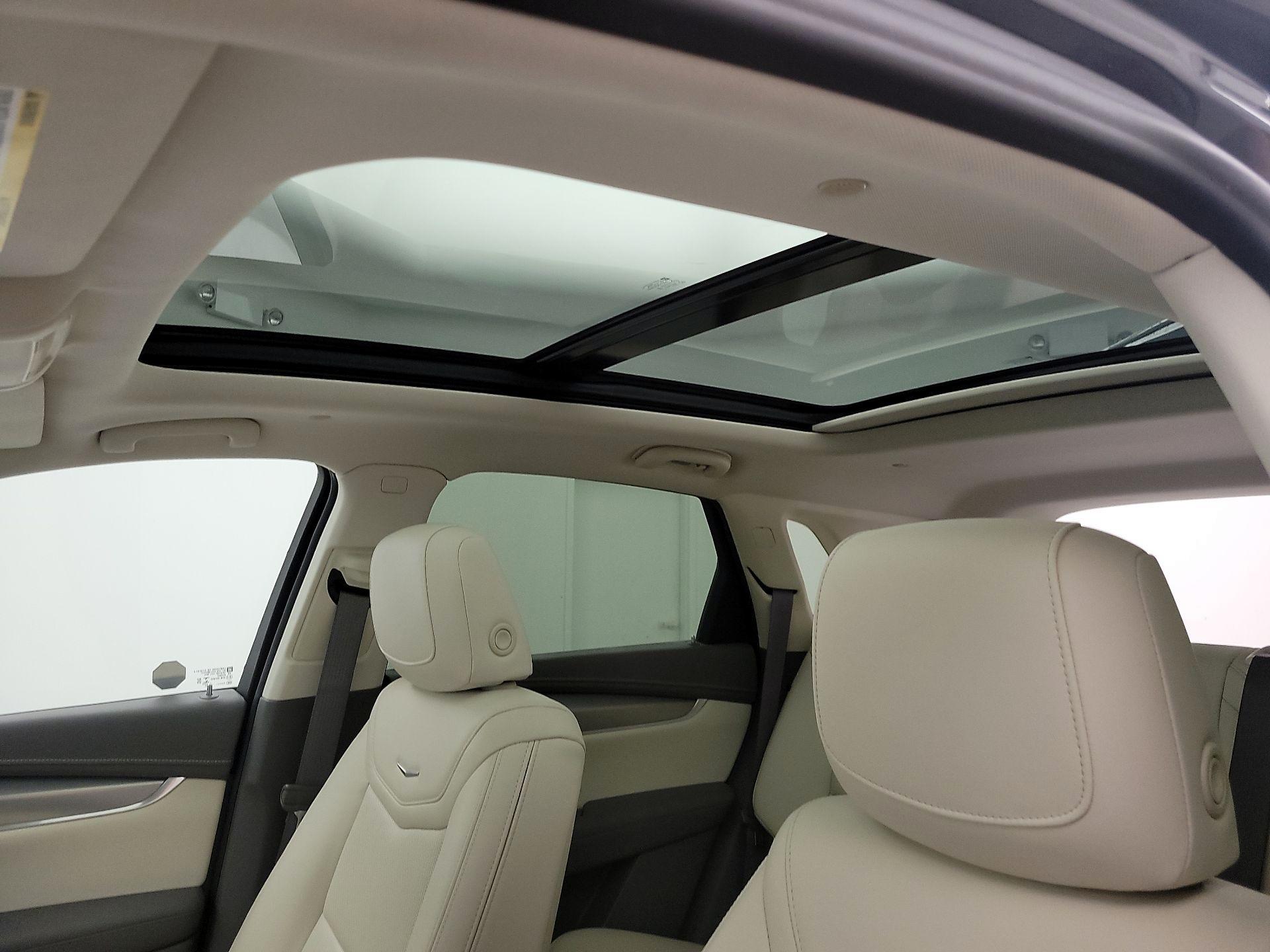Thumbnail: 2021 Cadillac XT5 - 20