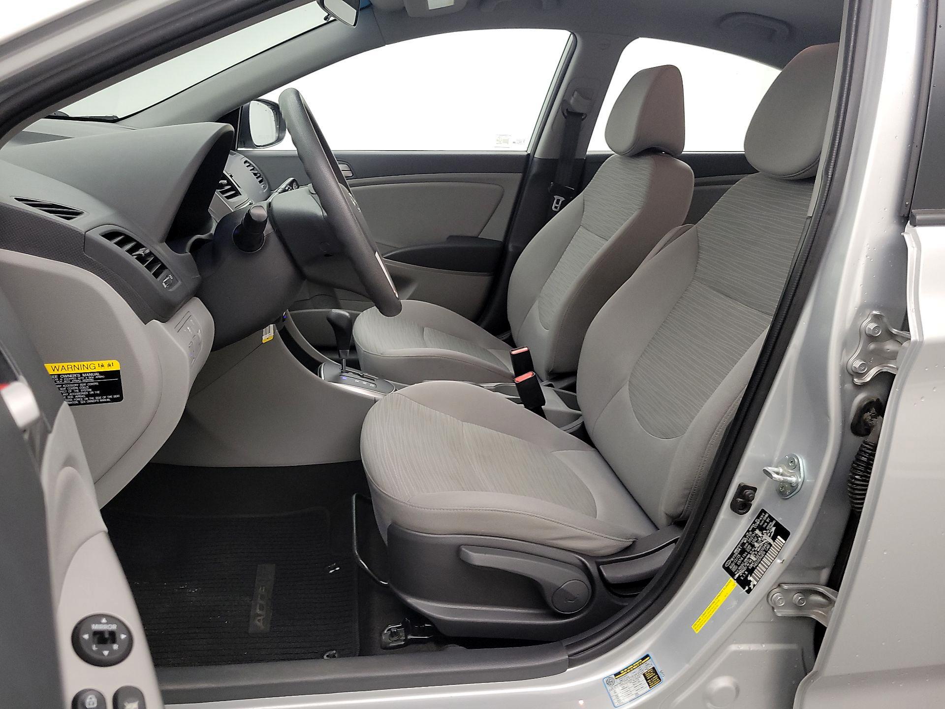 Thumbnail: 2016 Hyundai Accent - 11