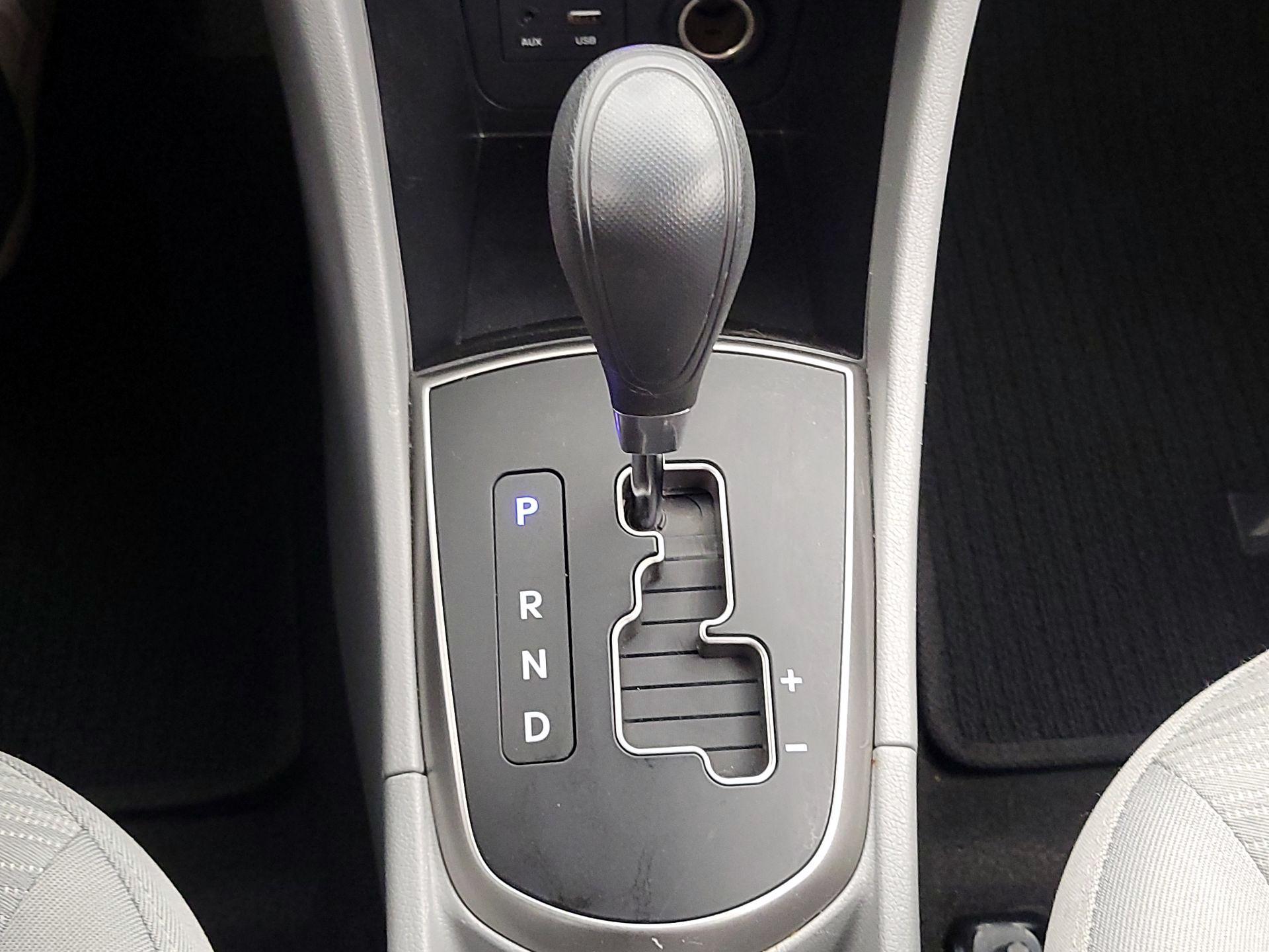 Thumbnail: 2016 Hyundai Accent - 16