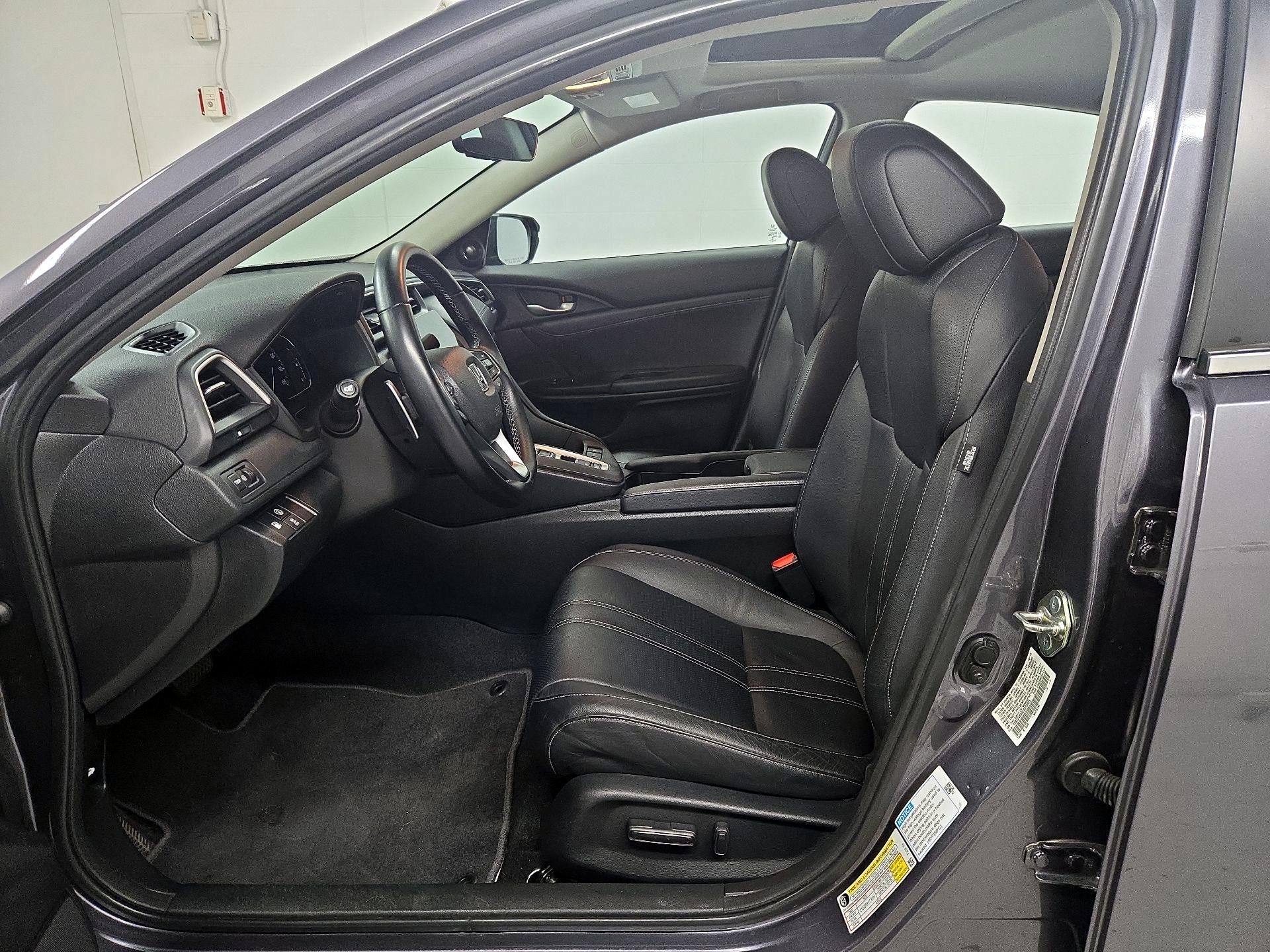 Thumbnail: 2019 Honda Insight - 11