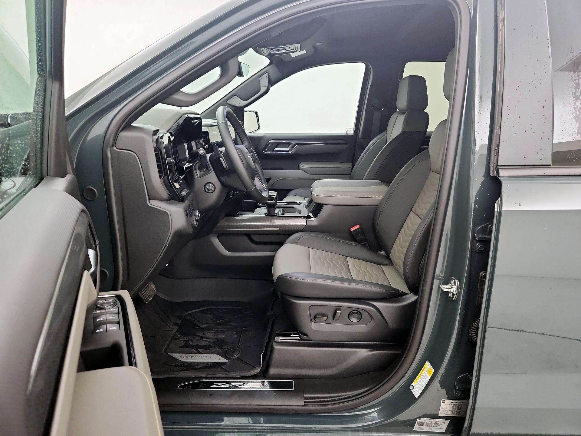 Thumbnail: 2025 Chevrolet Silverado 1500 - 11