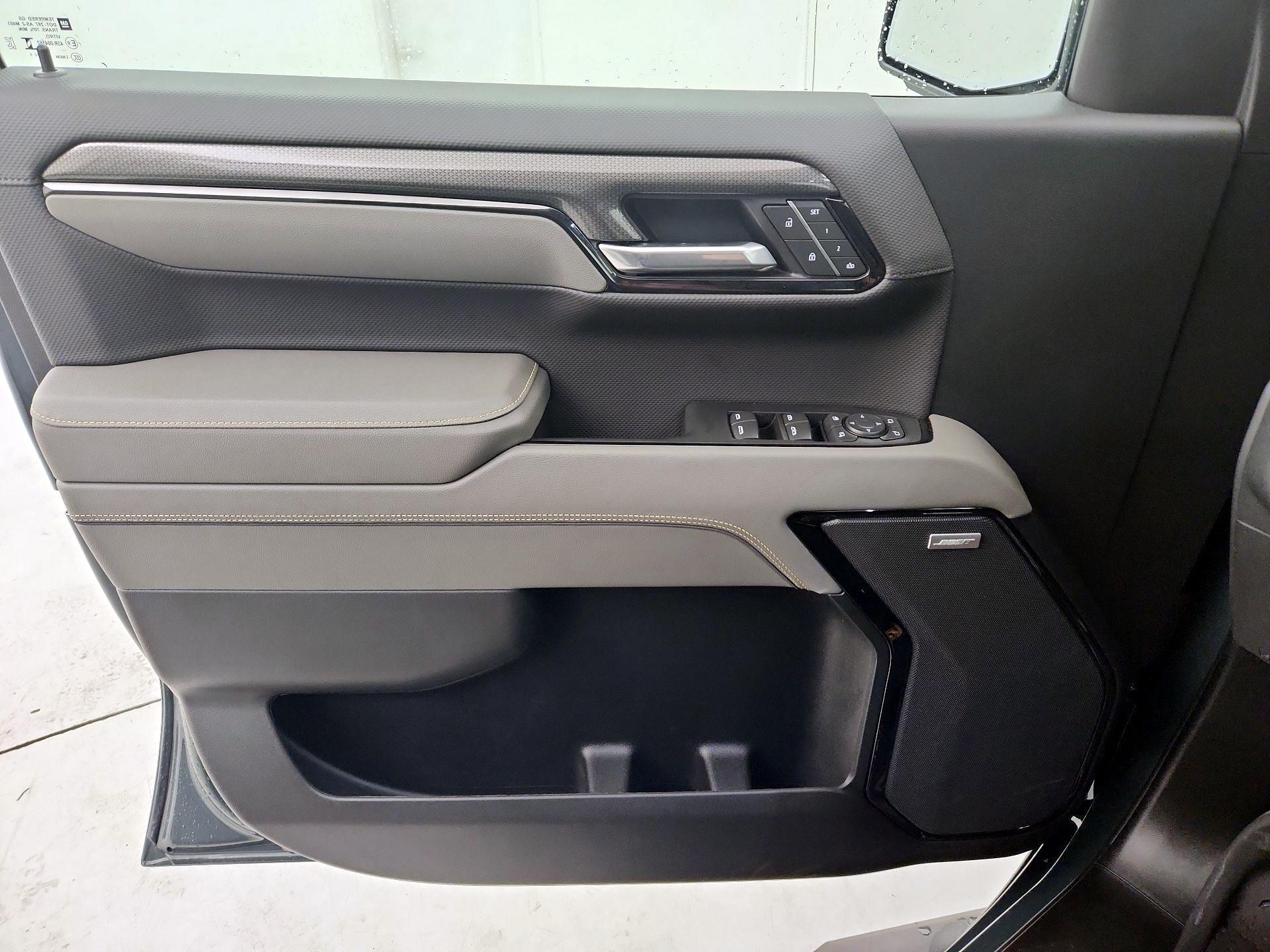 Thumbnail: 2025 Chevrolet Silverado 1500 - 12