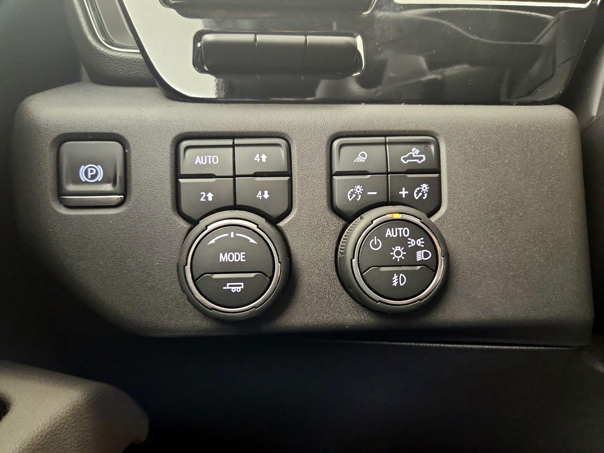 Thumbnail: 2025 Chevrolet Silverado 1500 - 13